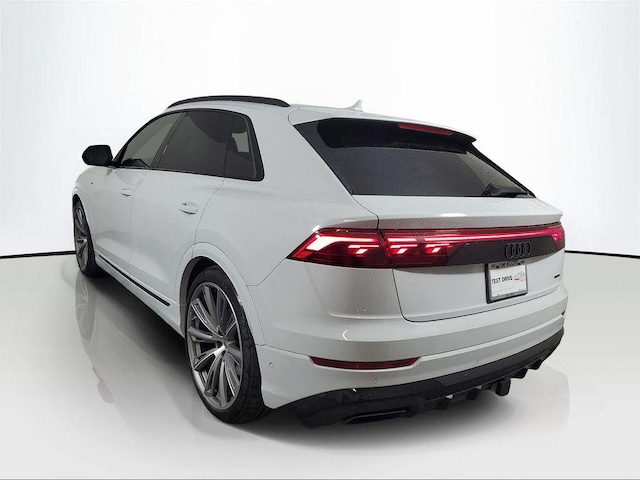 2026 Audi Q8