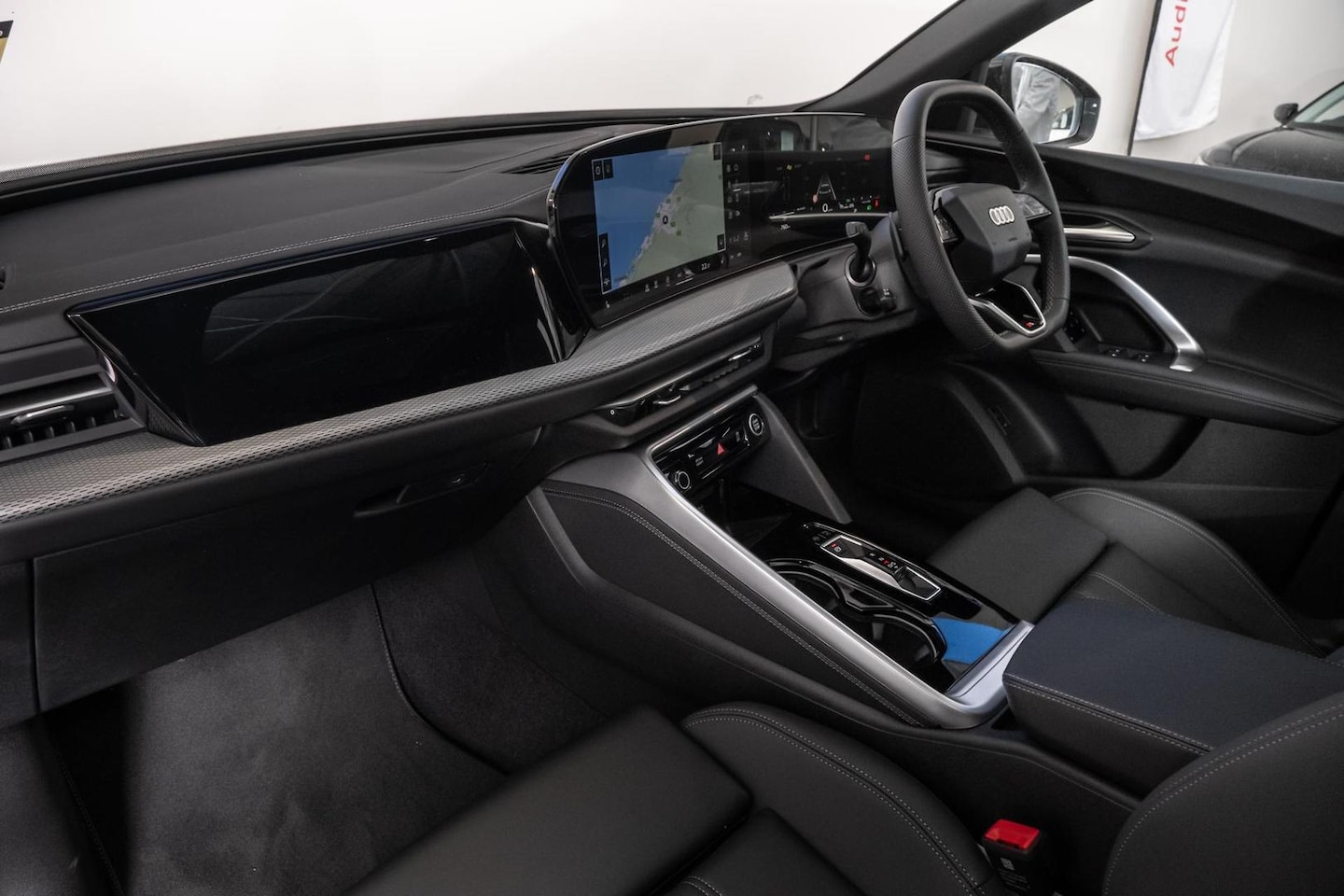Image about Audi Q5 SUV TDI quattro 150 kW sport