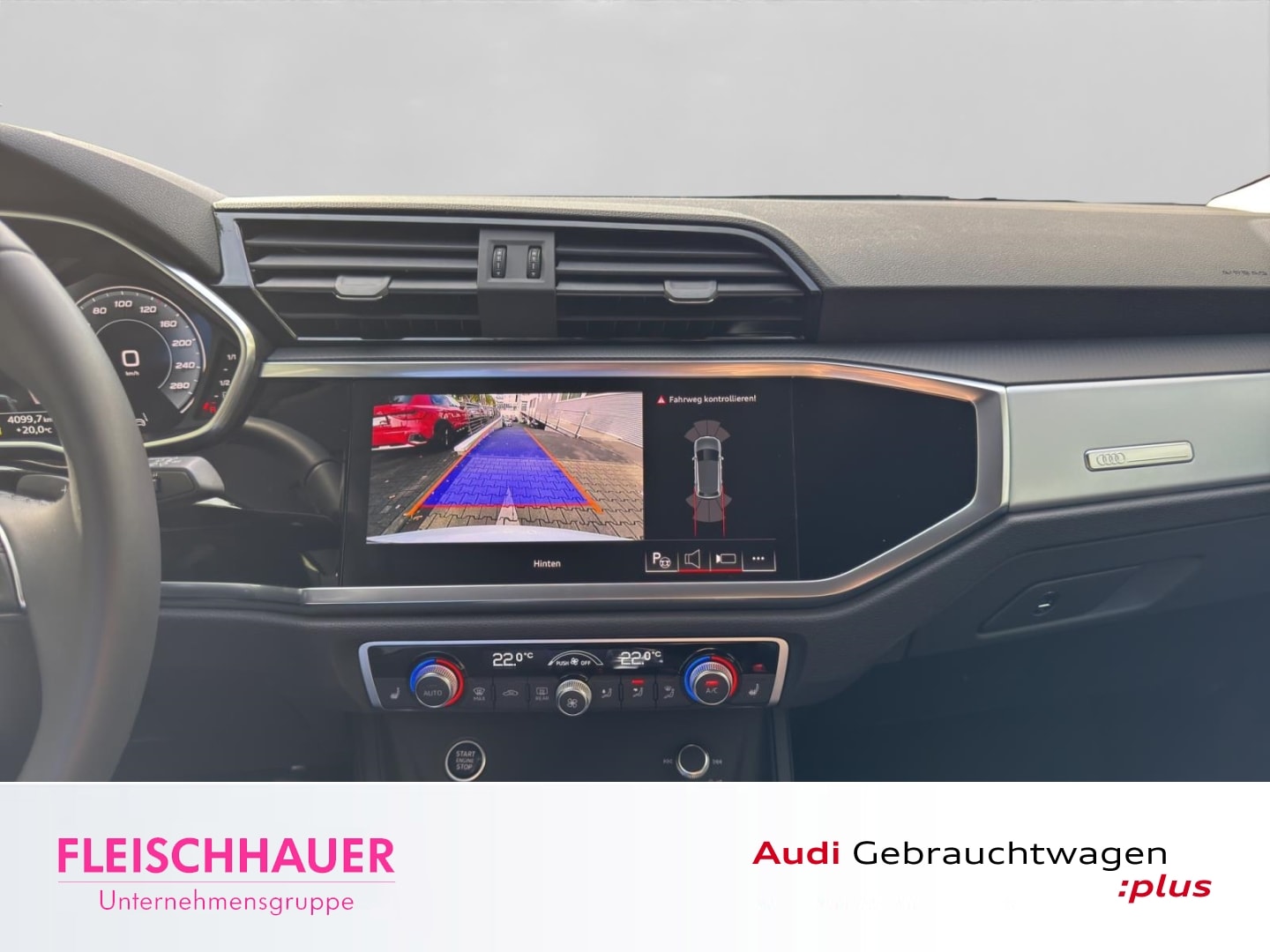 Bild über Audi Q3 TFSI 110 kW S tronic - für weitere Informationen kontaktieren Sie den Audi Partner