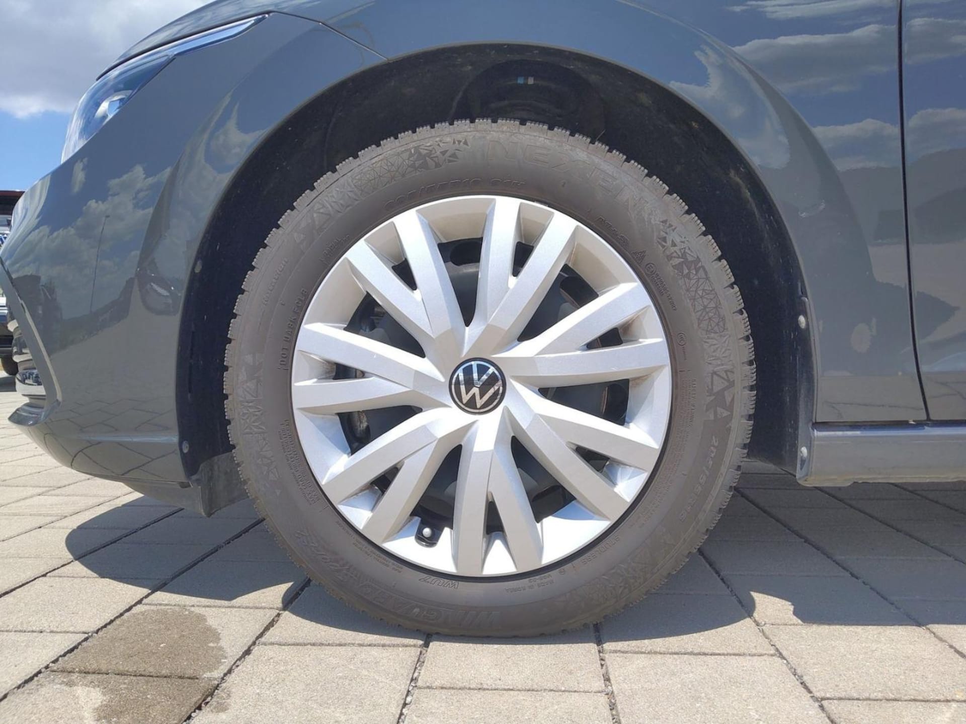 Volkswagen Golf Style