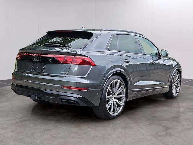 2026 Audi Q8