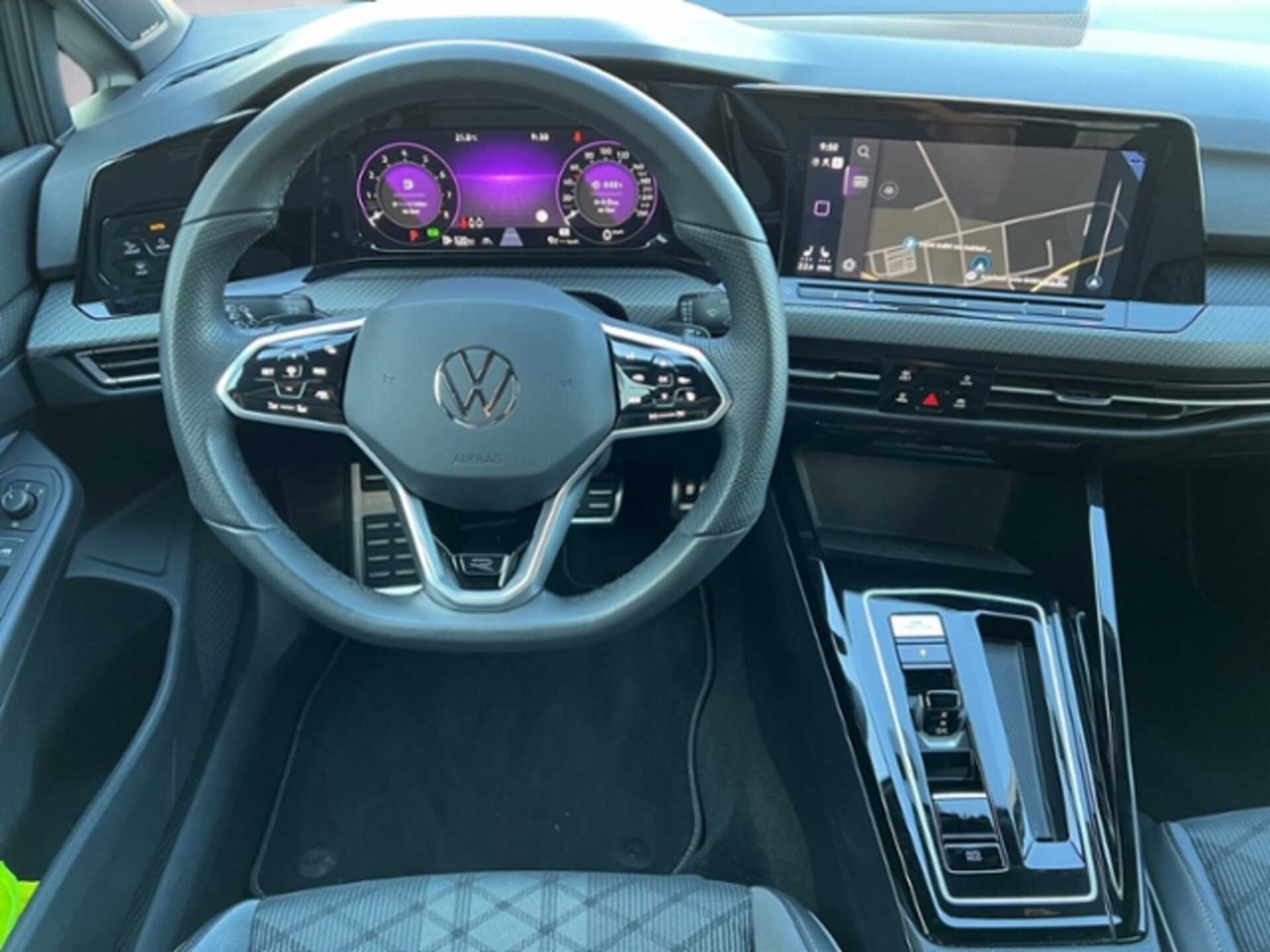 Volkswagen Golf R-Line
