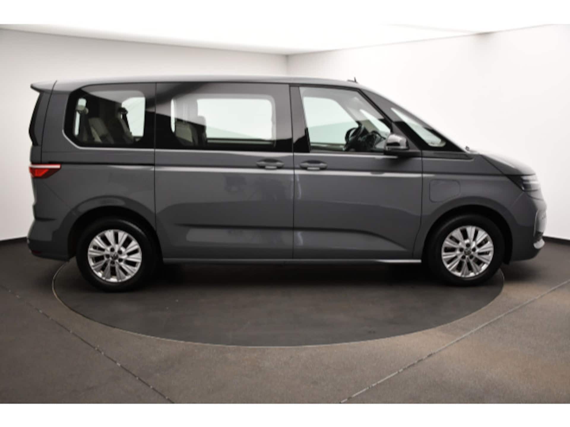 Volkswagen Multivan Basis-Modell