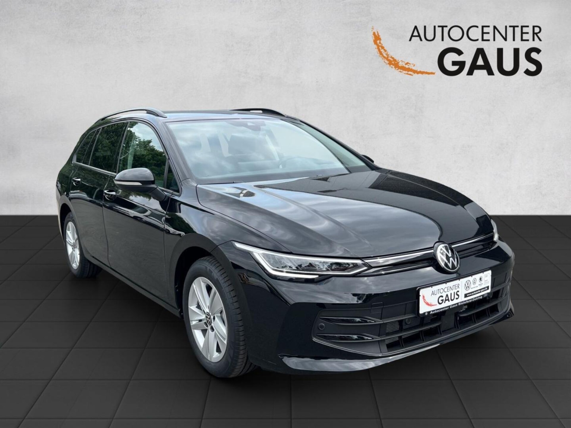 Volkswagen Golf Variant Life