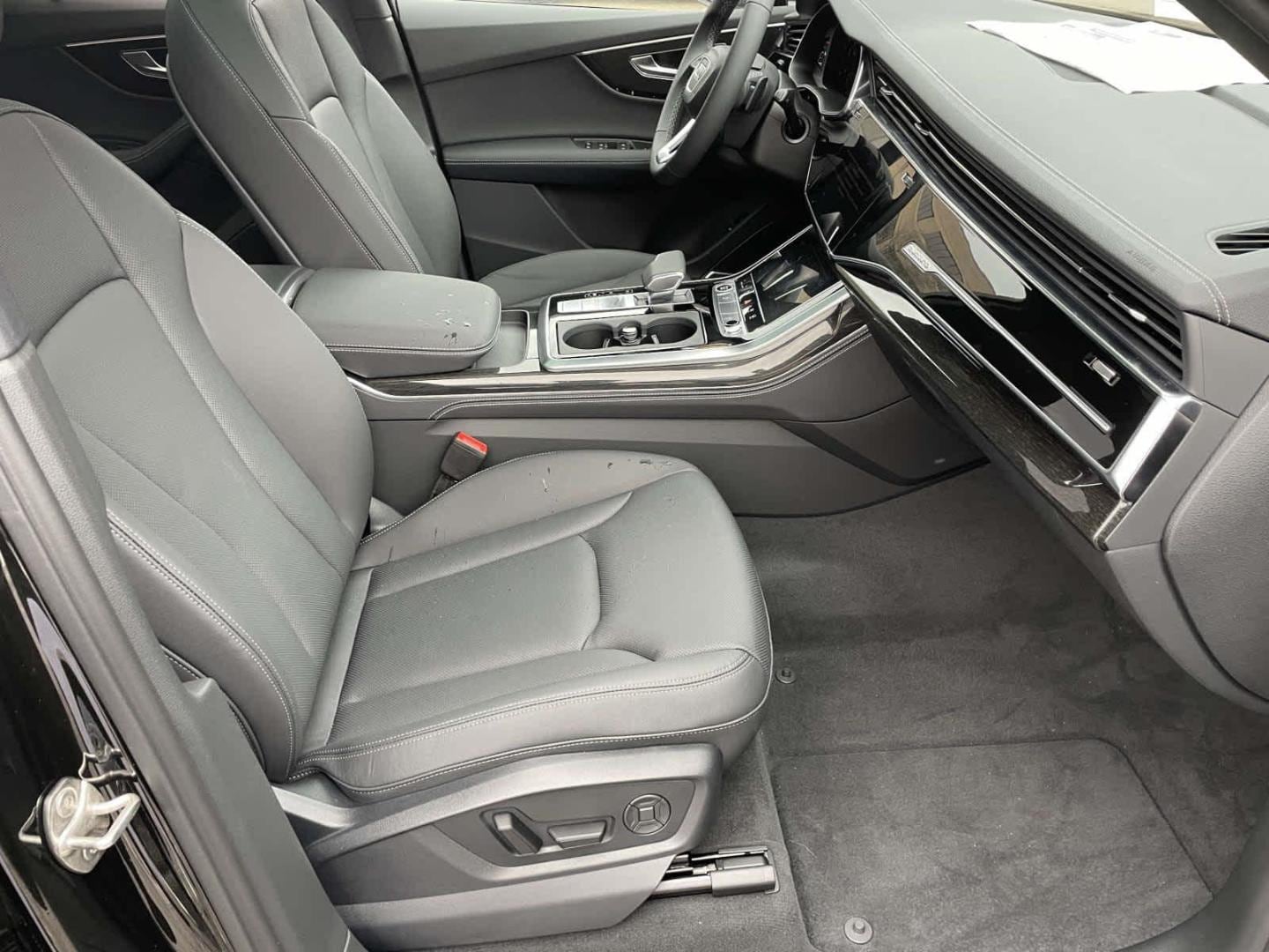 2025 Audi Q7 Premium Plus - Photo 22