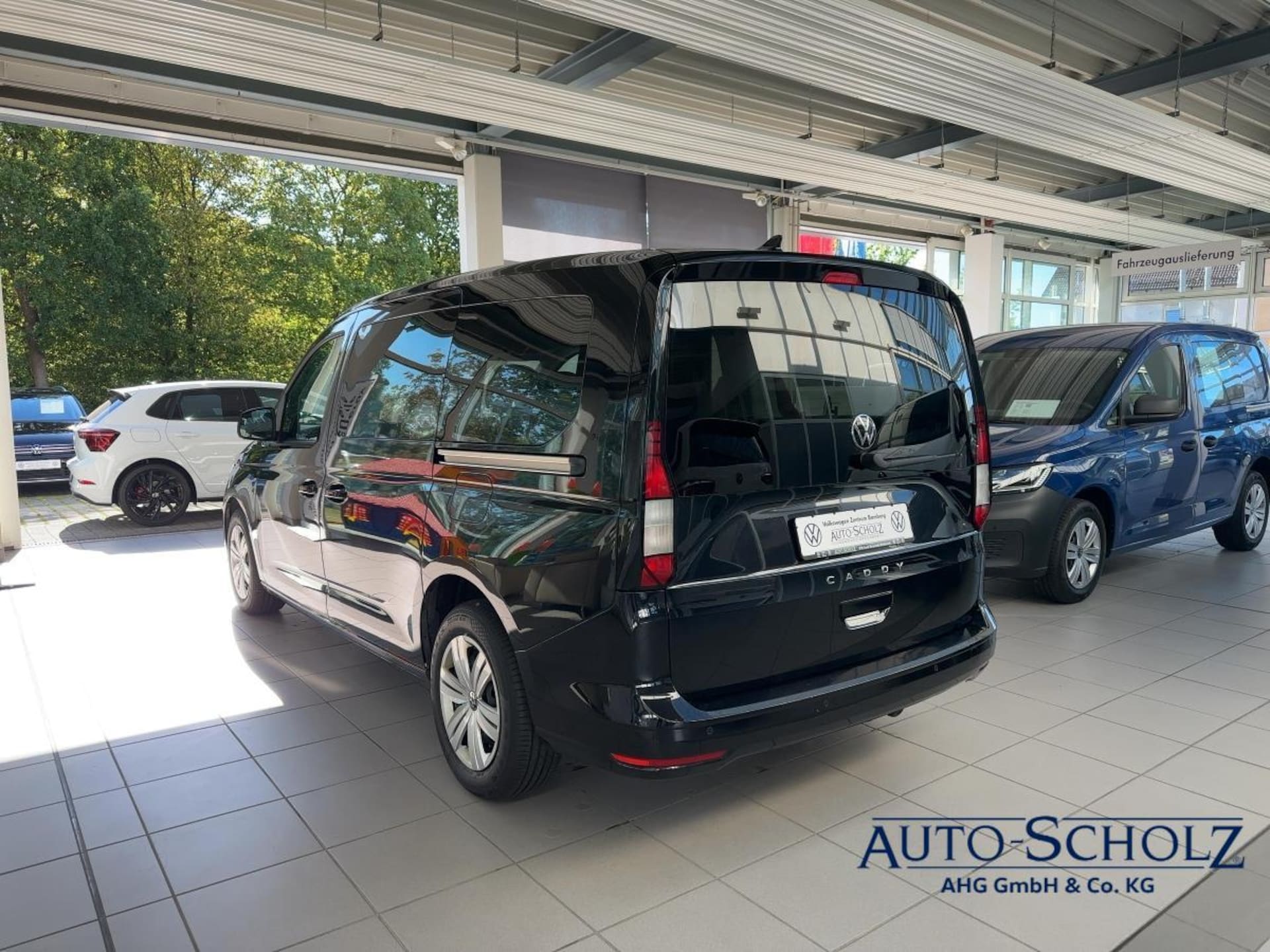 Volkswagen Caddy Maxi Basis-Modell