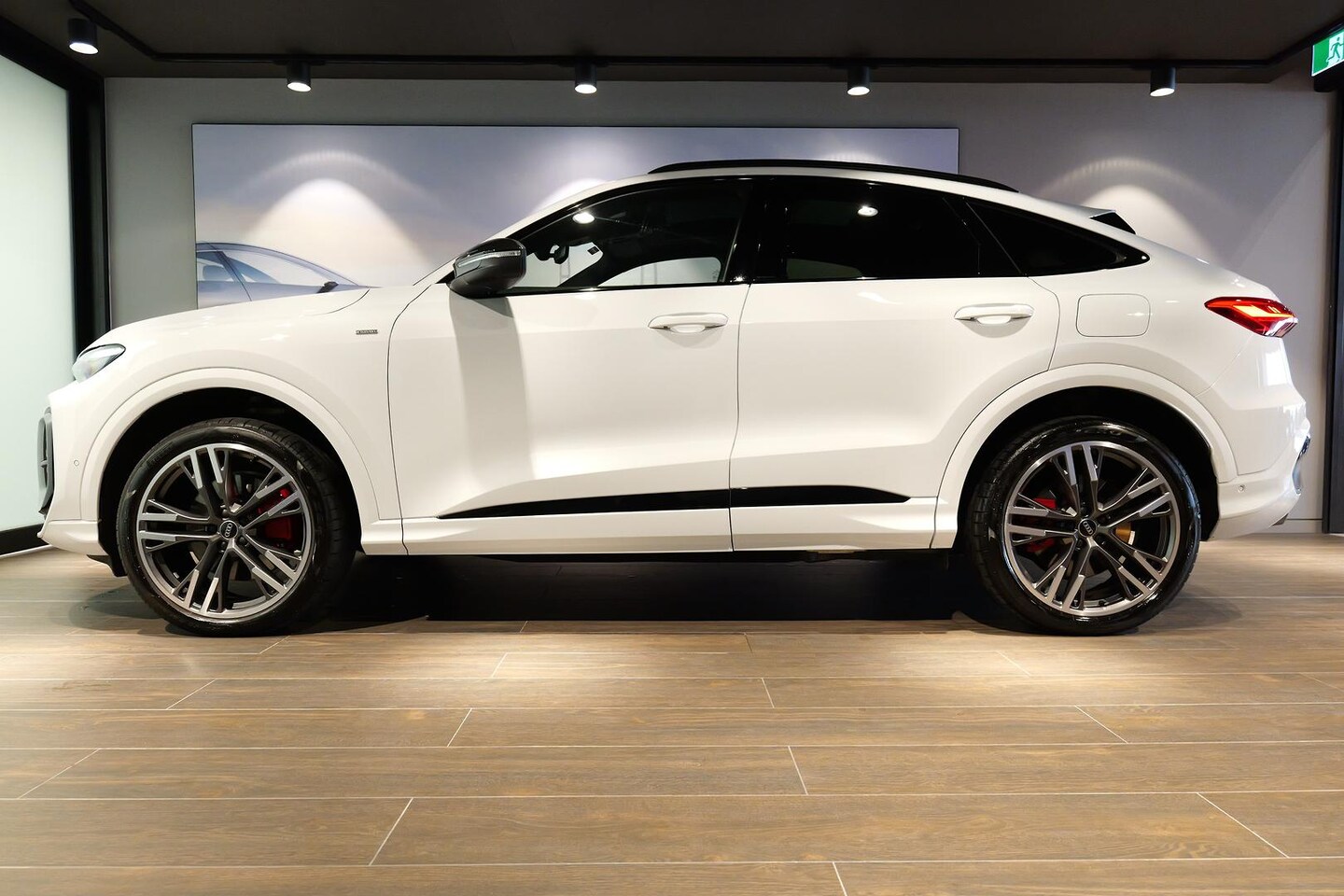 Image about Audi Q5 Sportback e-hybrid quattro S tronic