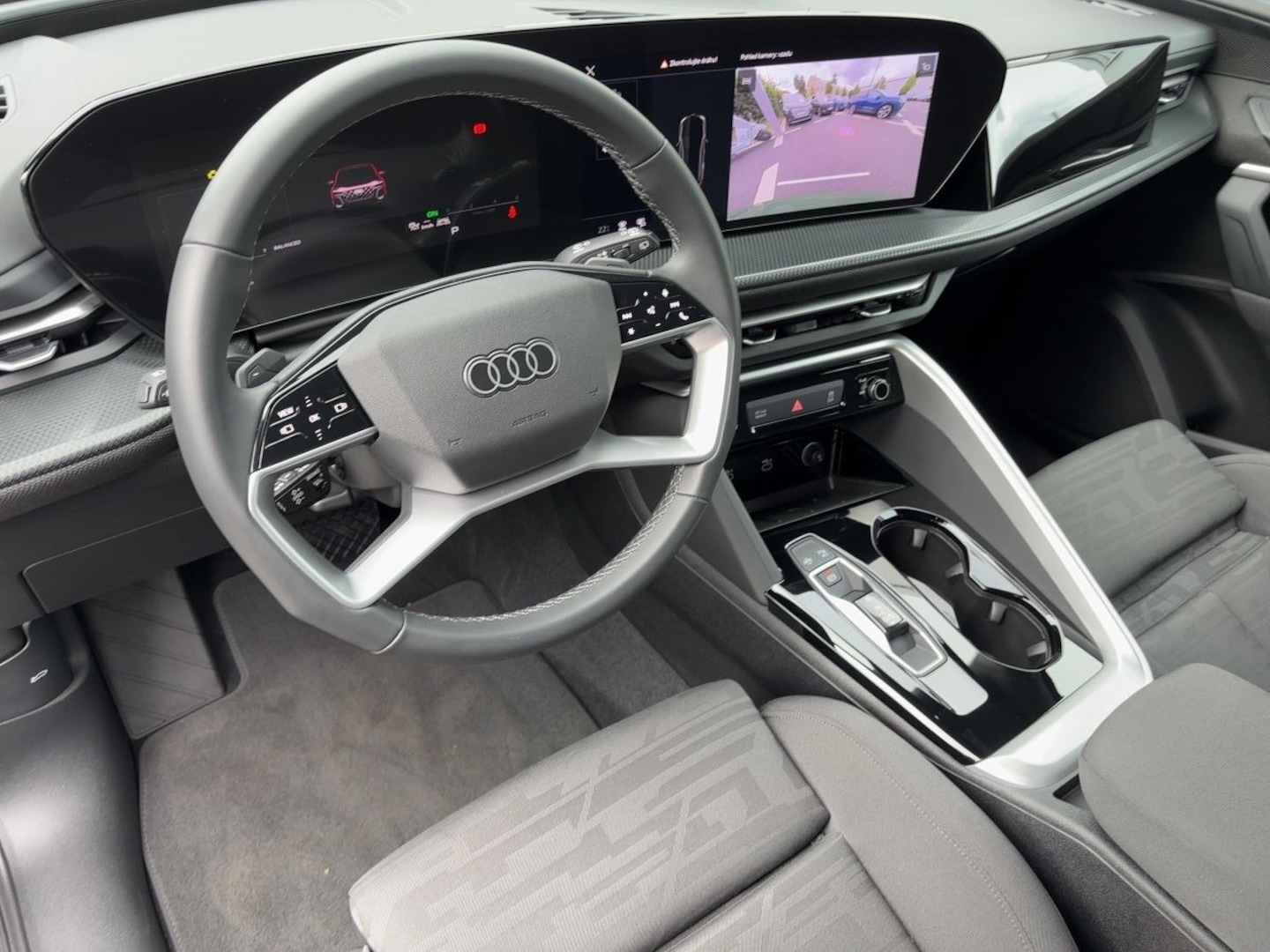 Bild über Audi Q5 SUV TDI quattro 150 kW S tronic - für weitere Informationen kontaktieren Sie den Audi Partner
