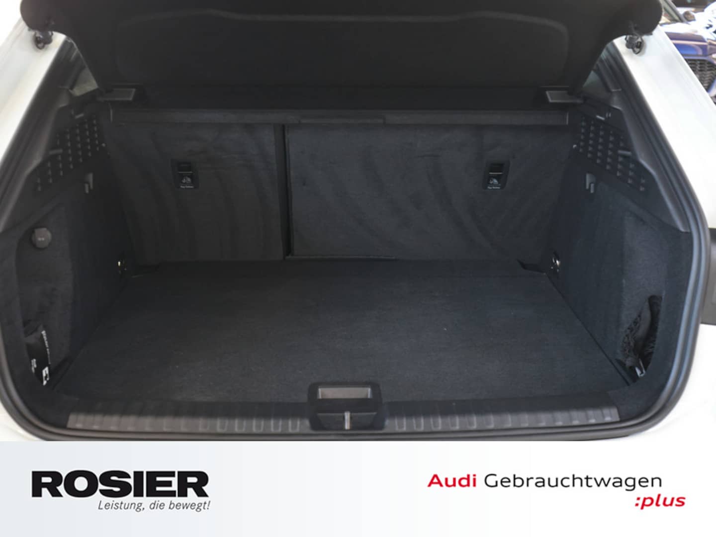 Bild über Audi S3 Sportback TFSI quattro S tronic - für weitere Informationen kontaktieren Sie den Audi Partner