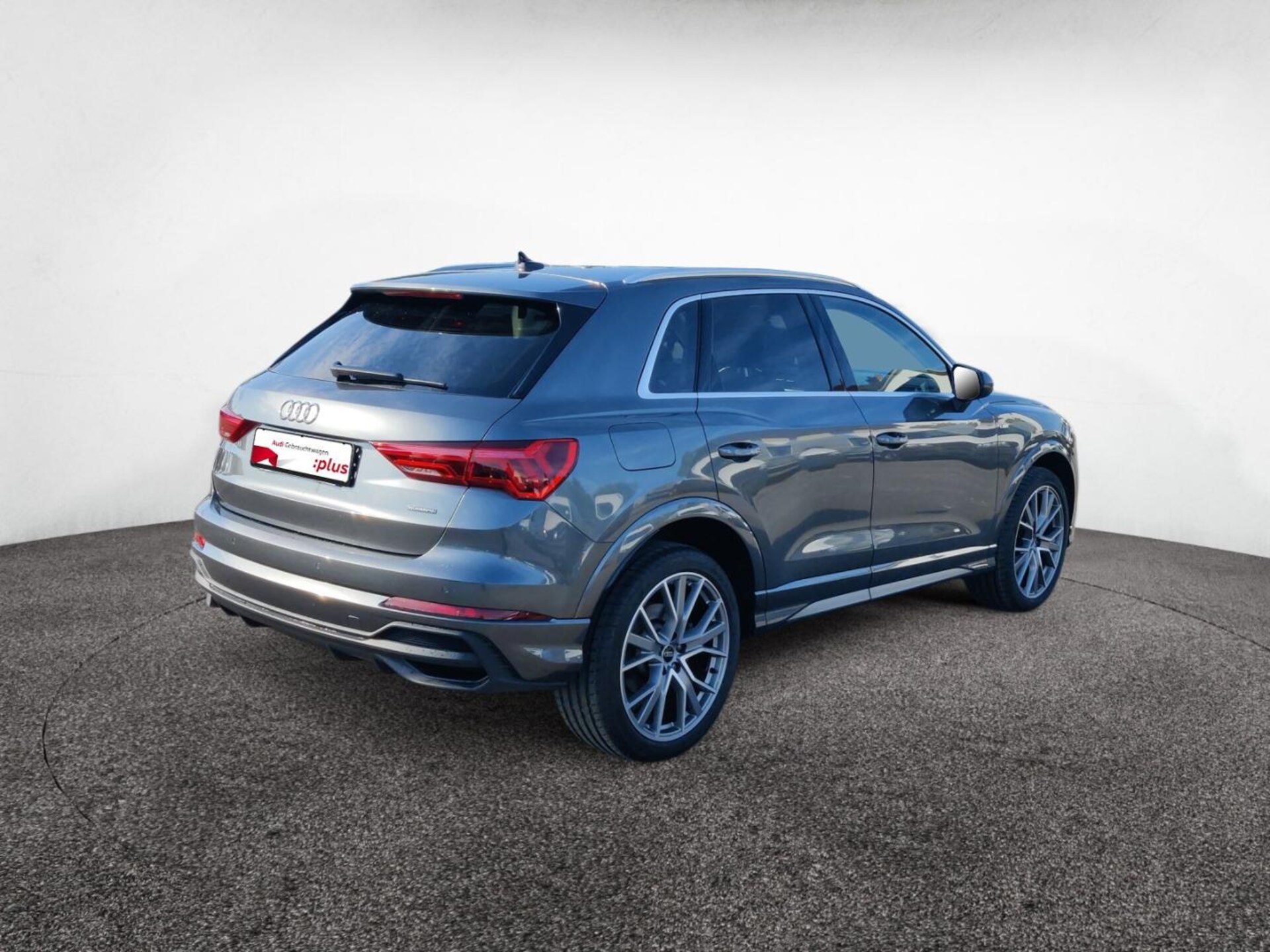 Audi Q3 SUV S line