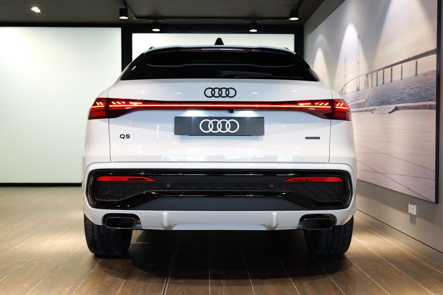 Image about Audi Q5 Sportback e-hybrid quattro S tronic