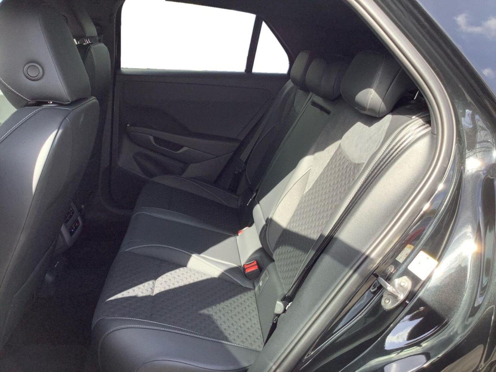 Volkswagen T-Roc – Bild 9