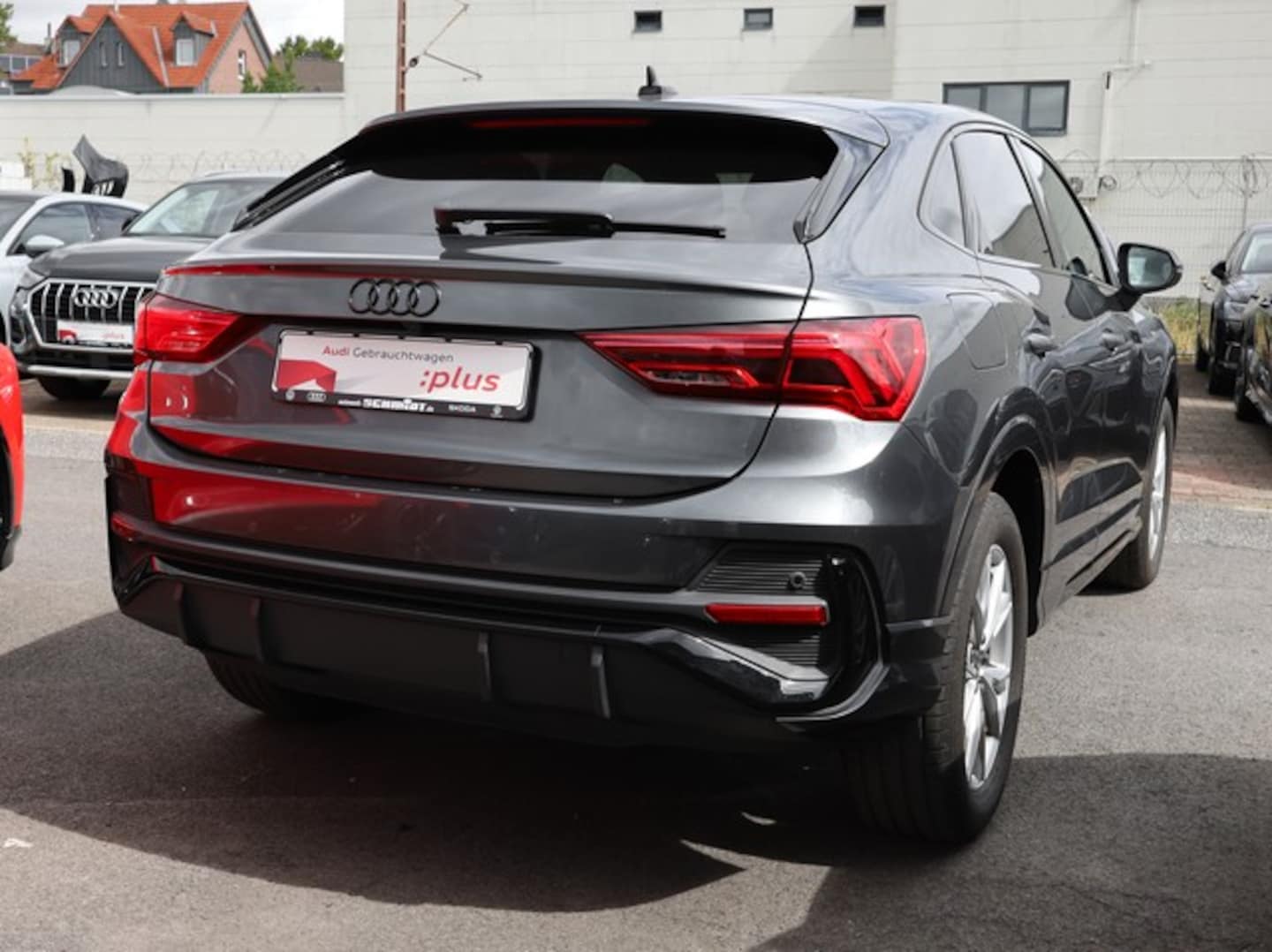 Bild über Audi Q3 Sportback S line 35 TFSI S tronic - für weitere Informationen kontaktieren Sie den Audi Partner
