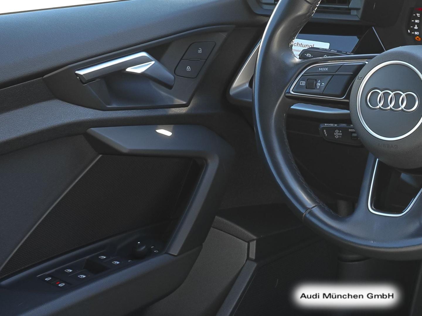 Bild über Audi A3 Sportback advanced 30 TFSI S tronic - für weitere Informationen kontaktieren Sie den Audi Partner