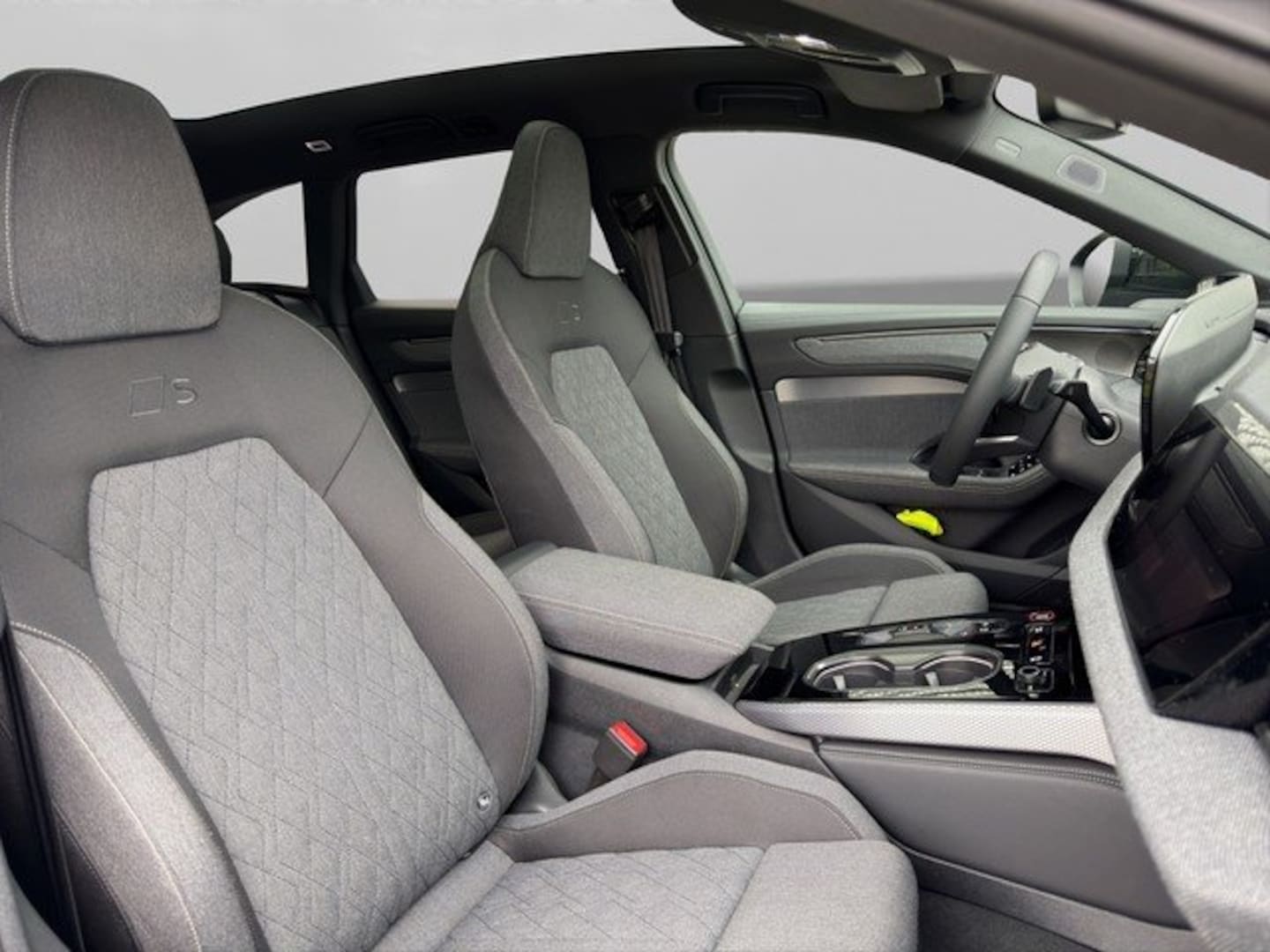 Bild über Audi A6 Avant edition one TDI quattro 150 kW S tronic - für weitere Informationen kontaktieren Sie den Audi Partner