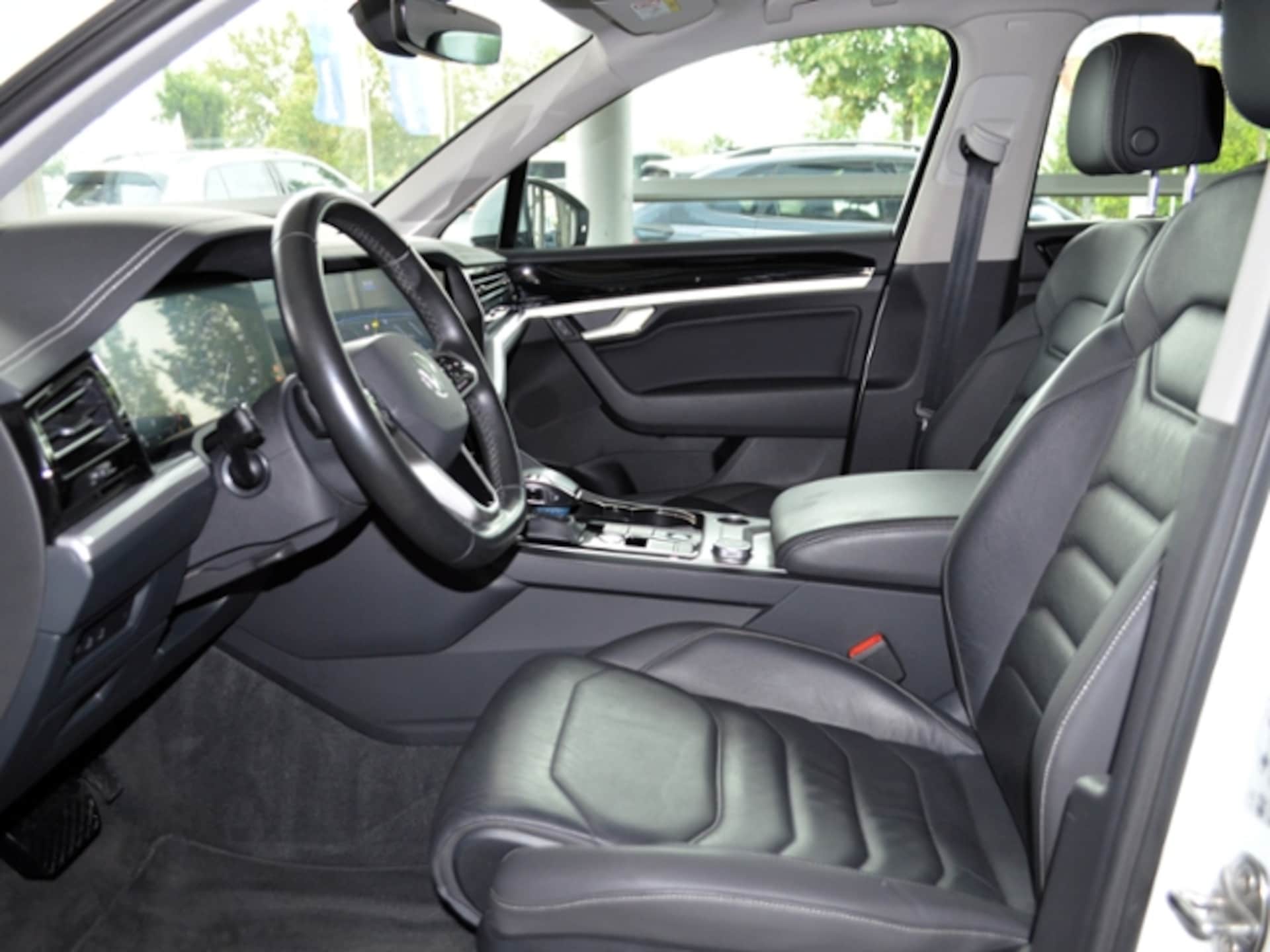 Volkswagen Touareg Basis-Modell