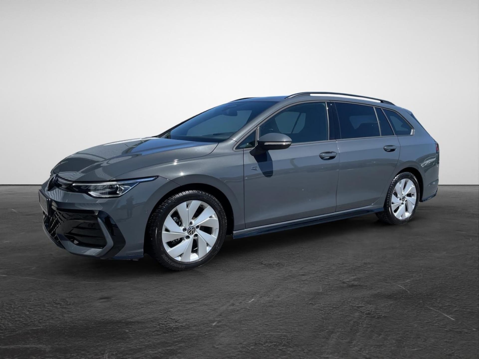 Volkswagen Golf Variant R-Line