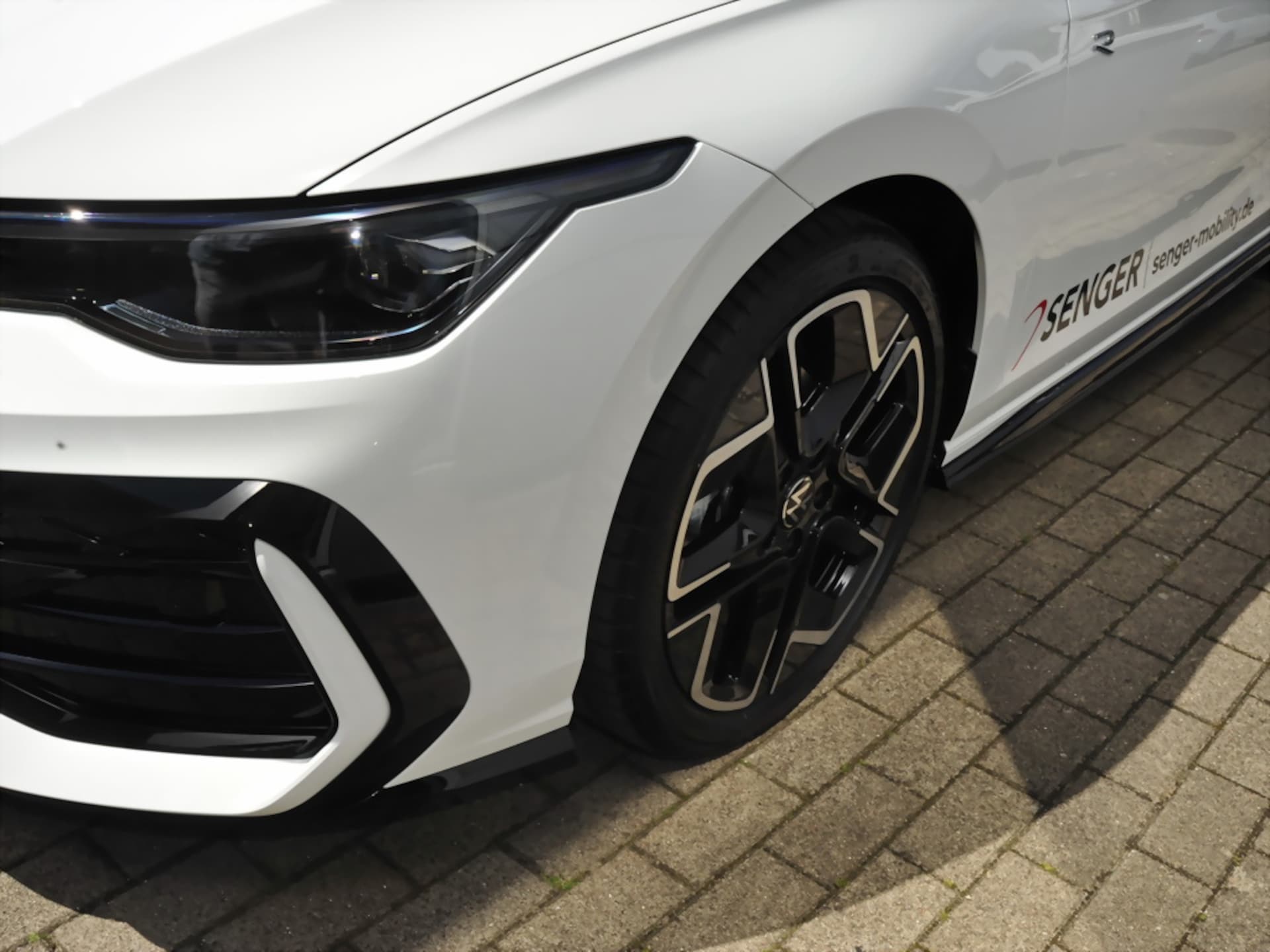 Volkswagen Golf R-Line