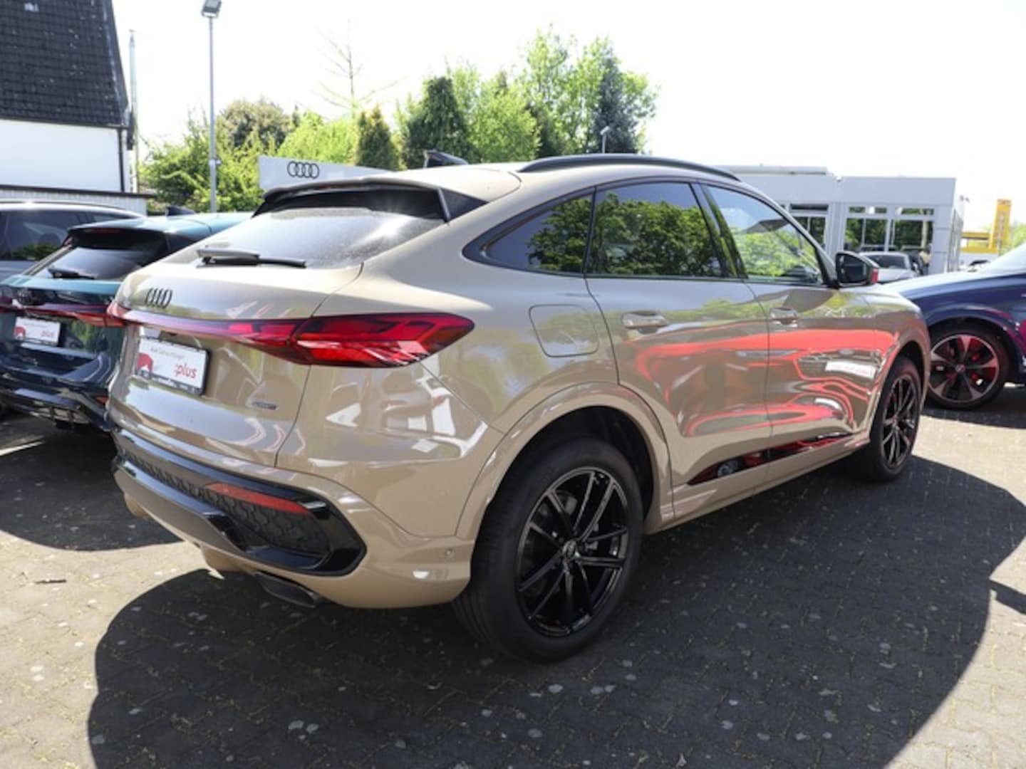 Bild über Audi Q5 Sportback TFSI quattro 150 kW S tronic - für weitere Informationen kontaktieren Sie den Audi Partner