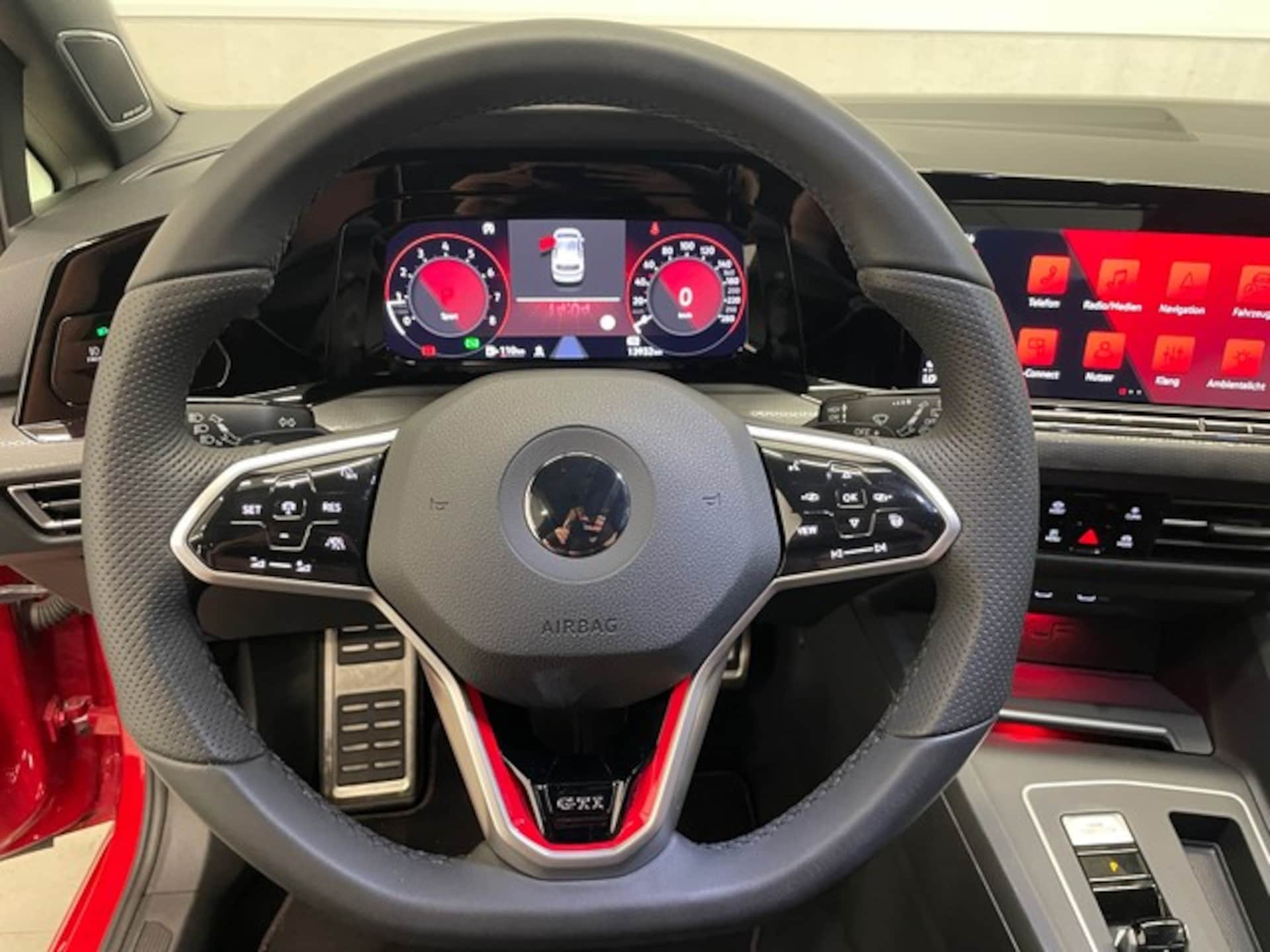 Volkswagen Golf GTI