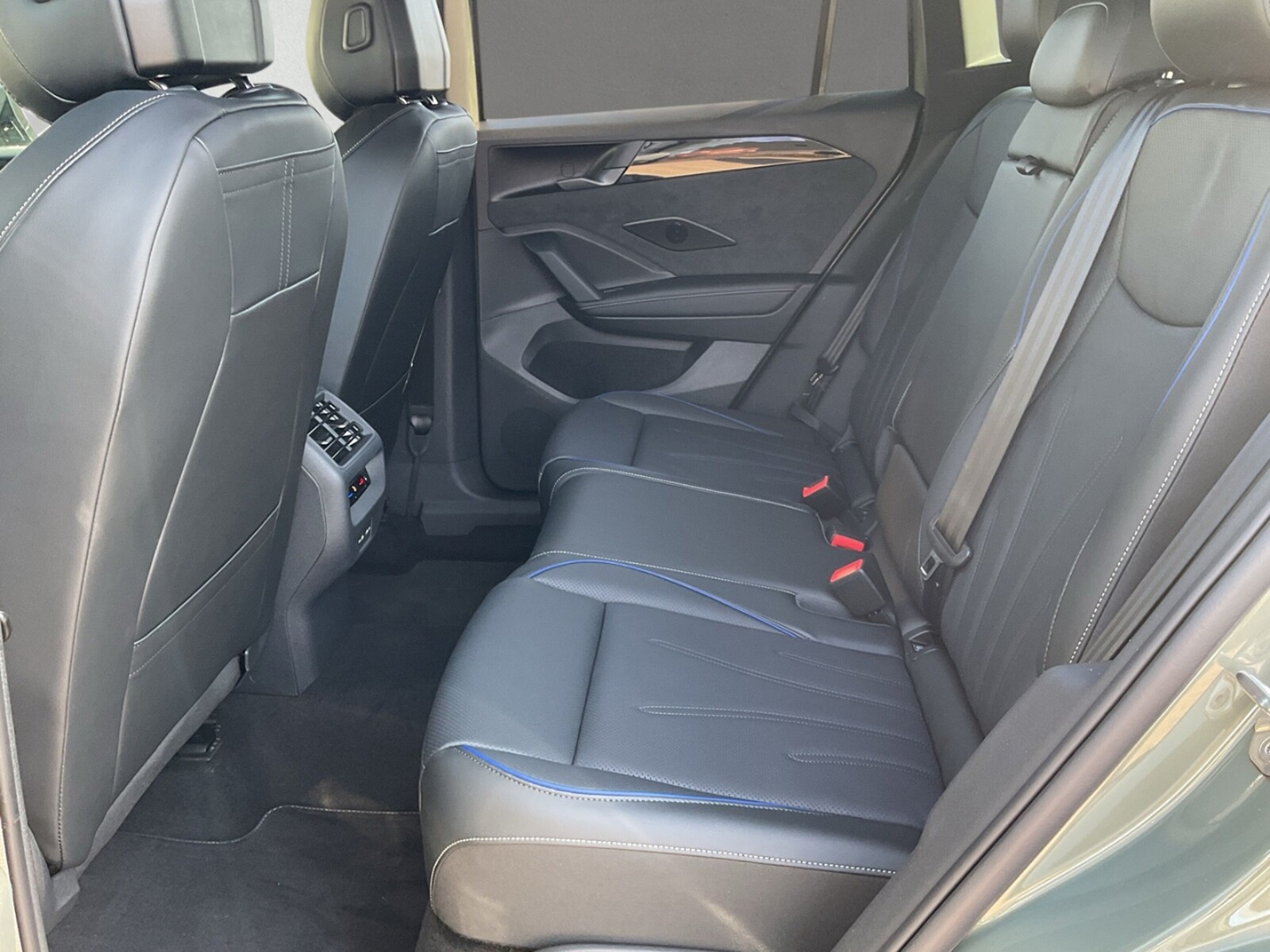 Volkswagen Tiguan – Bild 12