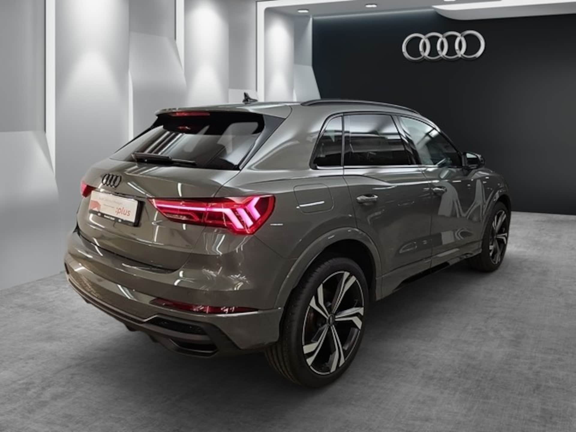 Audi Q3 SUV S line