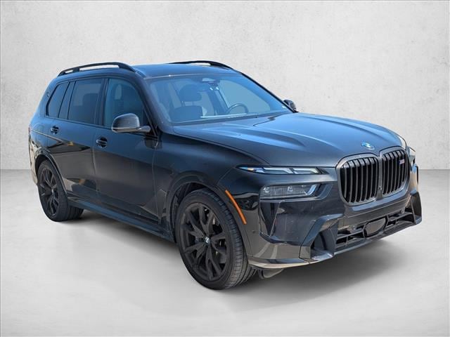 2023 BMW X7