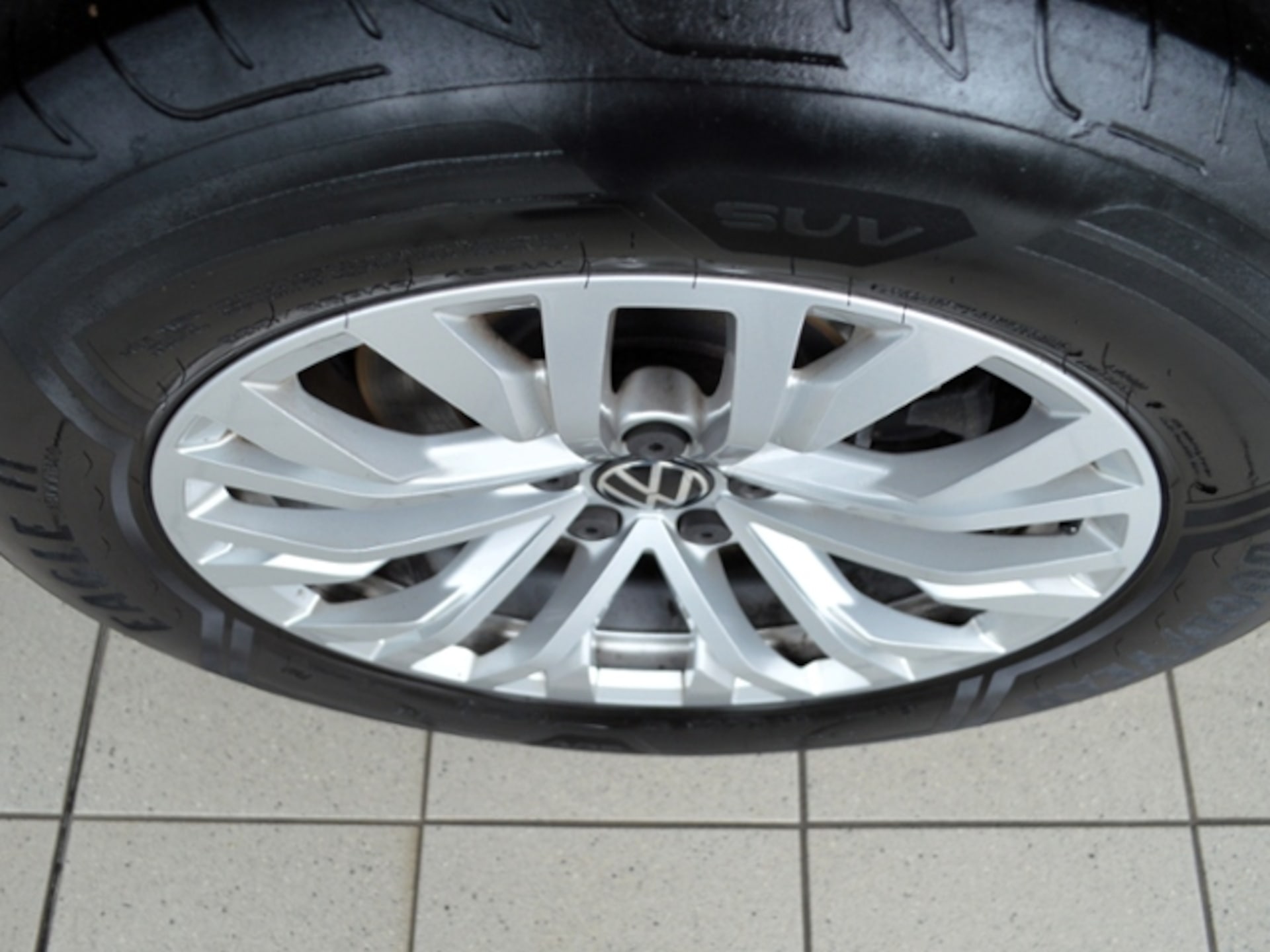 Volkswagen Touareg Basis-Modell