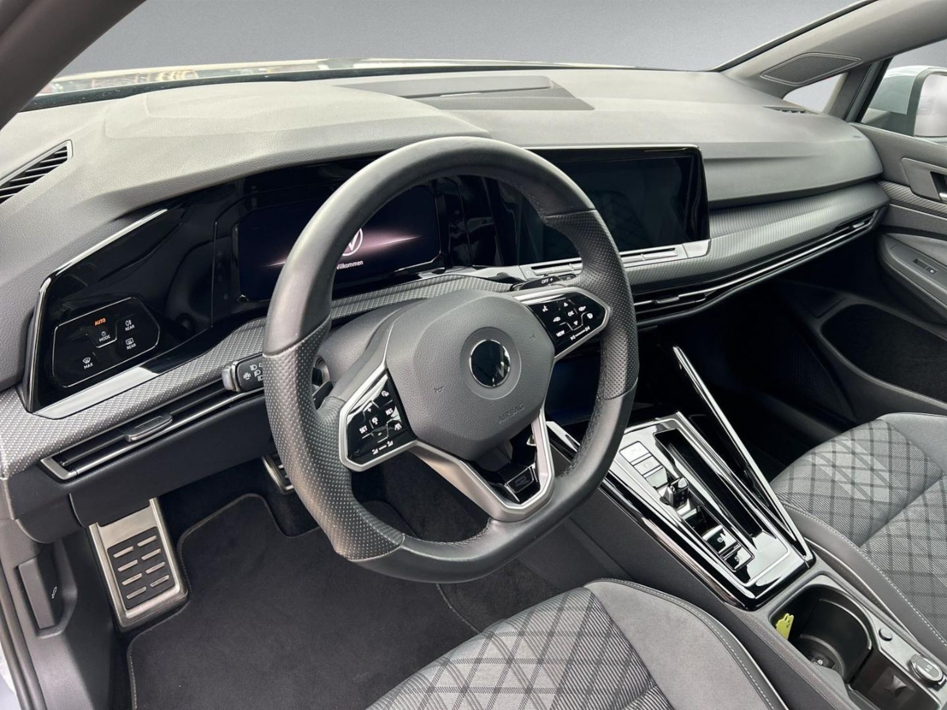 Volkswagen Golf Variant R-Line