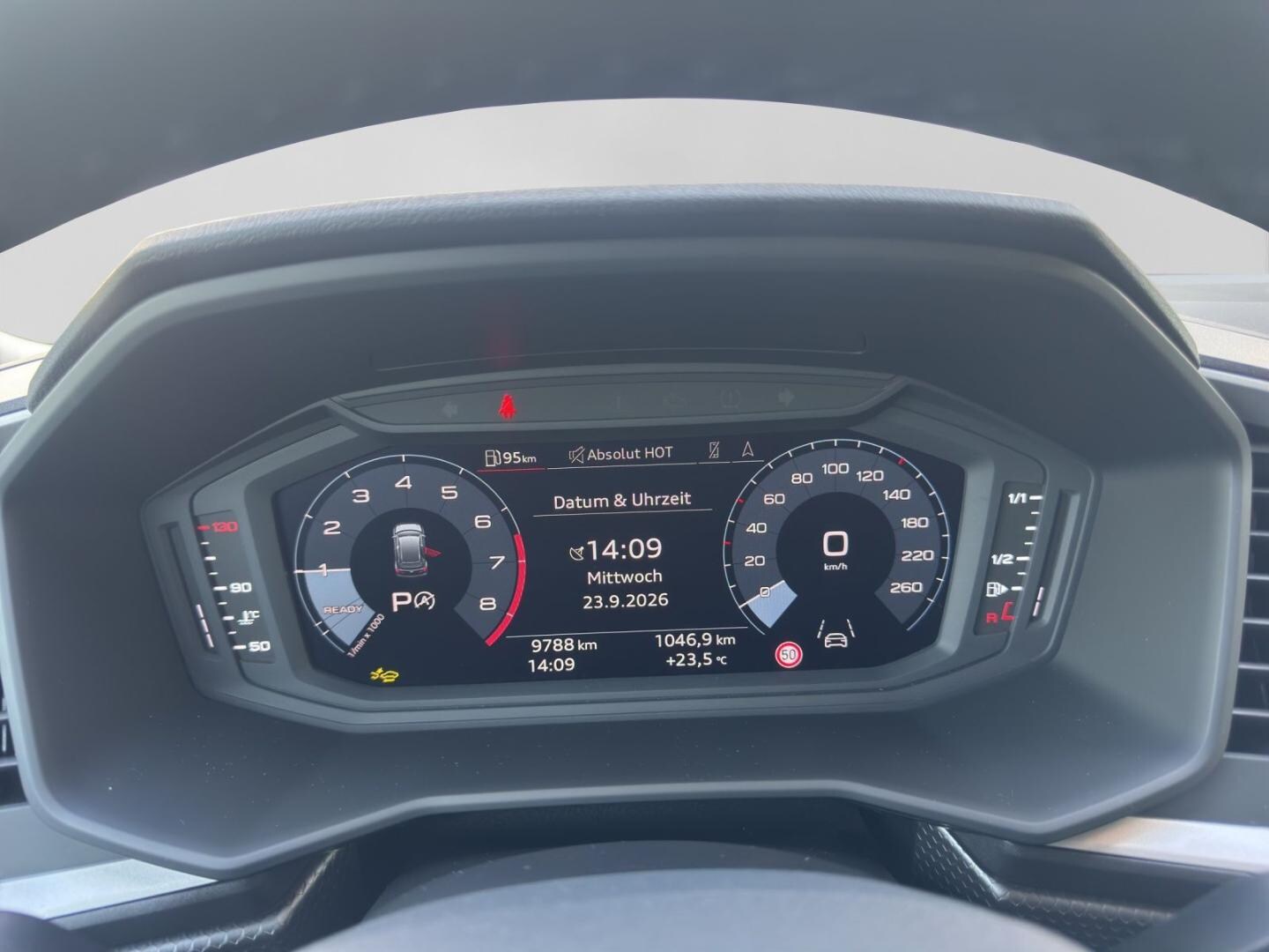 Bild über Audi A1 Sportback advanced 30 TFSI S tronic - für weitere Informationen kontaktieren Sie den Audi Partner