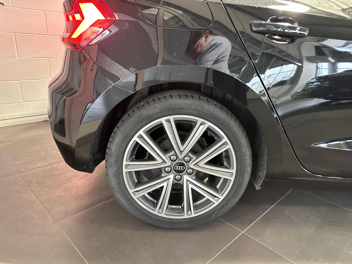 Image about Audi A1 Sportback Design 25 TFSI 70 kW (95 ch) S tronic