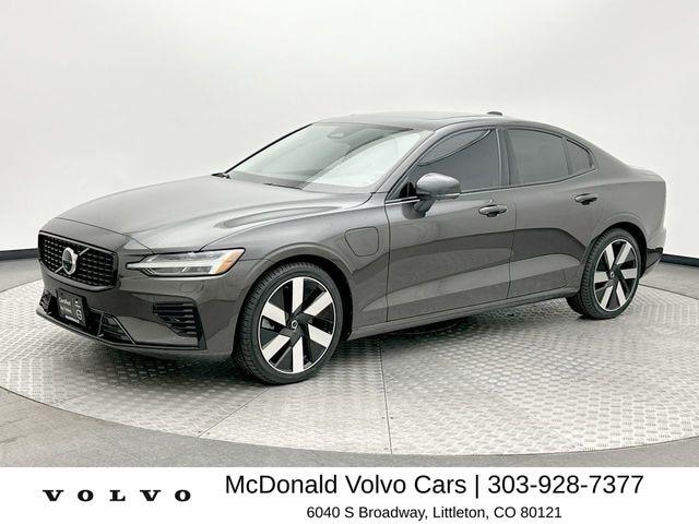 2025 Volvo S60 Plug-In Hybrid