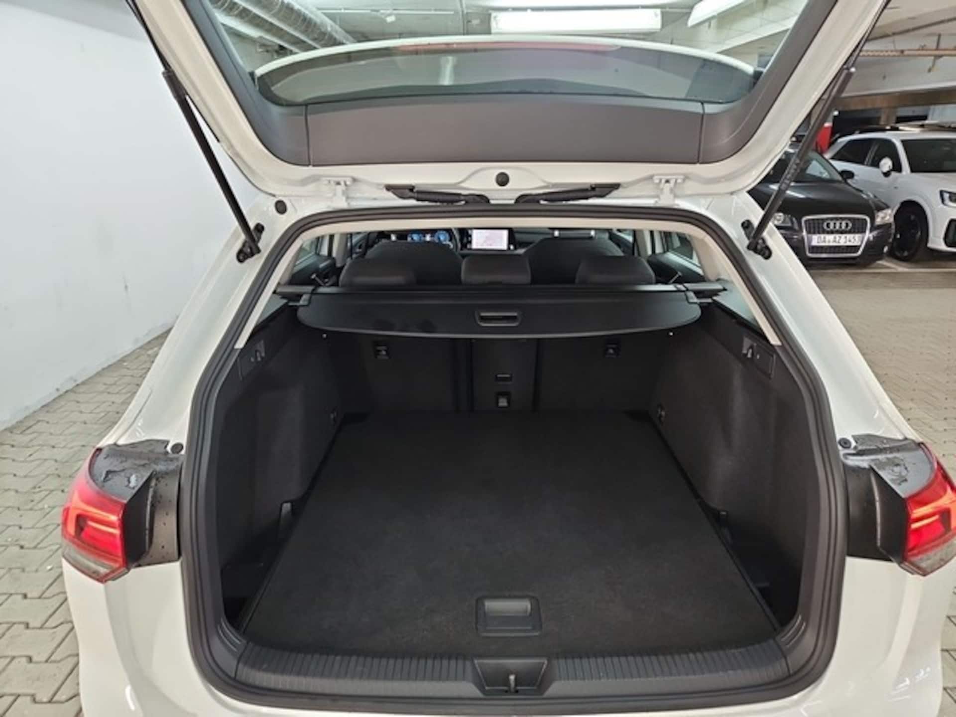 Volkswagen Golf Variant Style