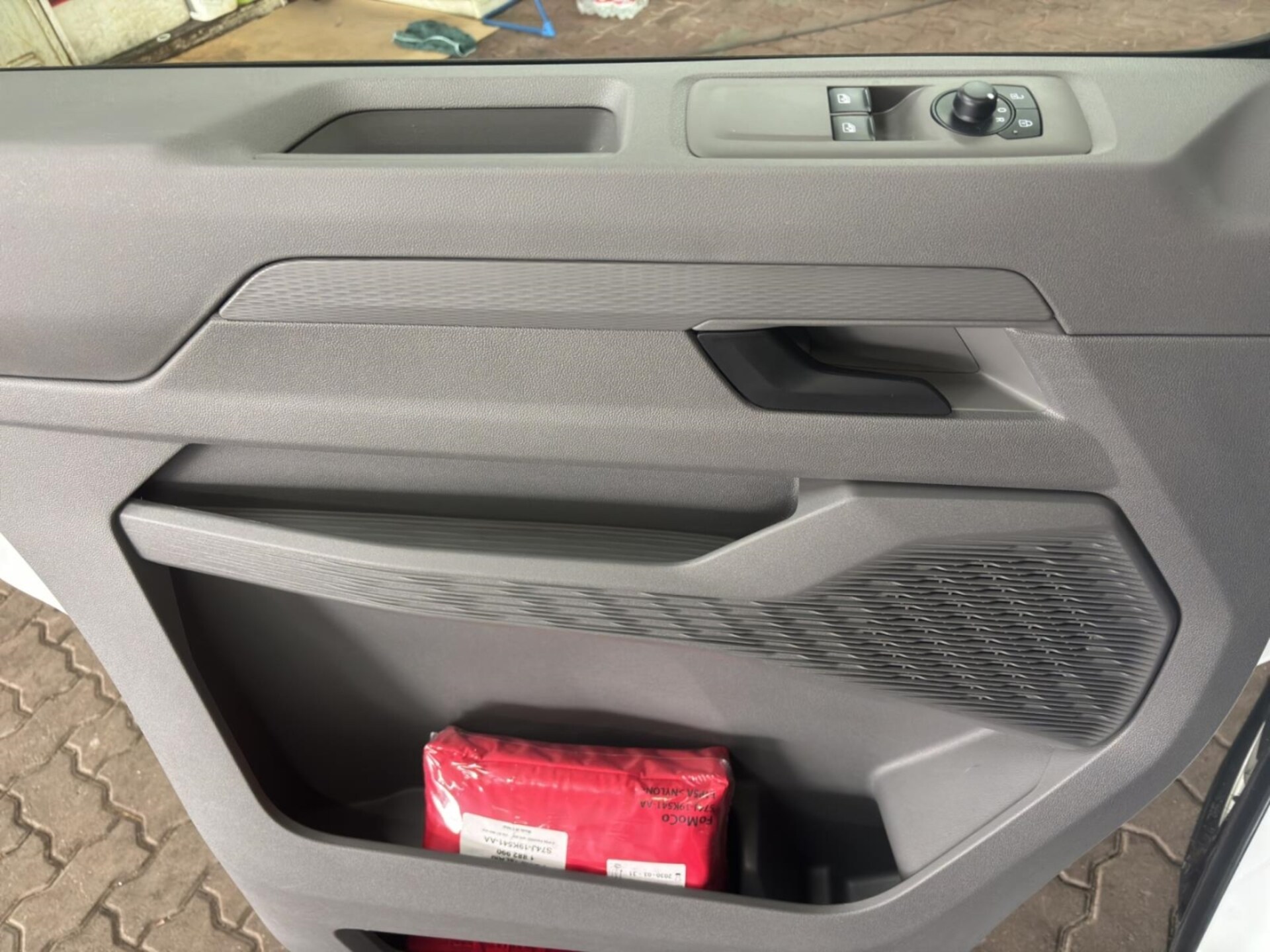 Volkswagen Transporter Kasten kurzer Radstand