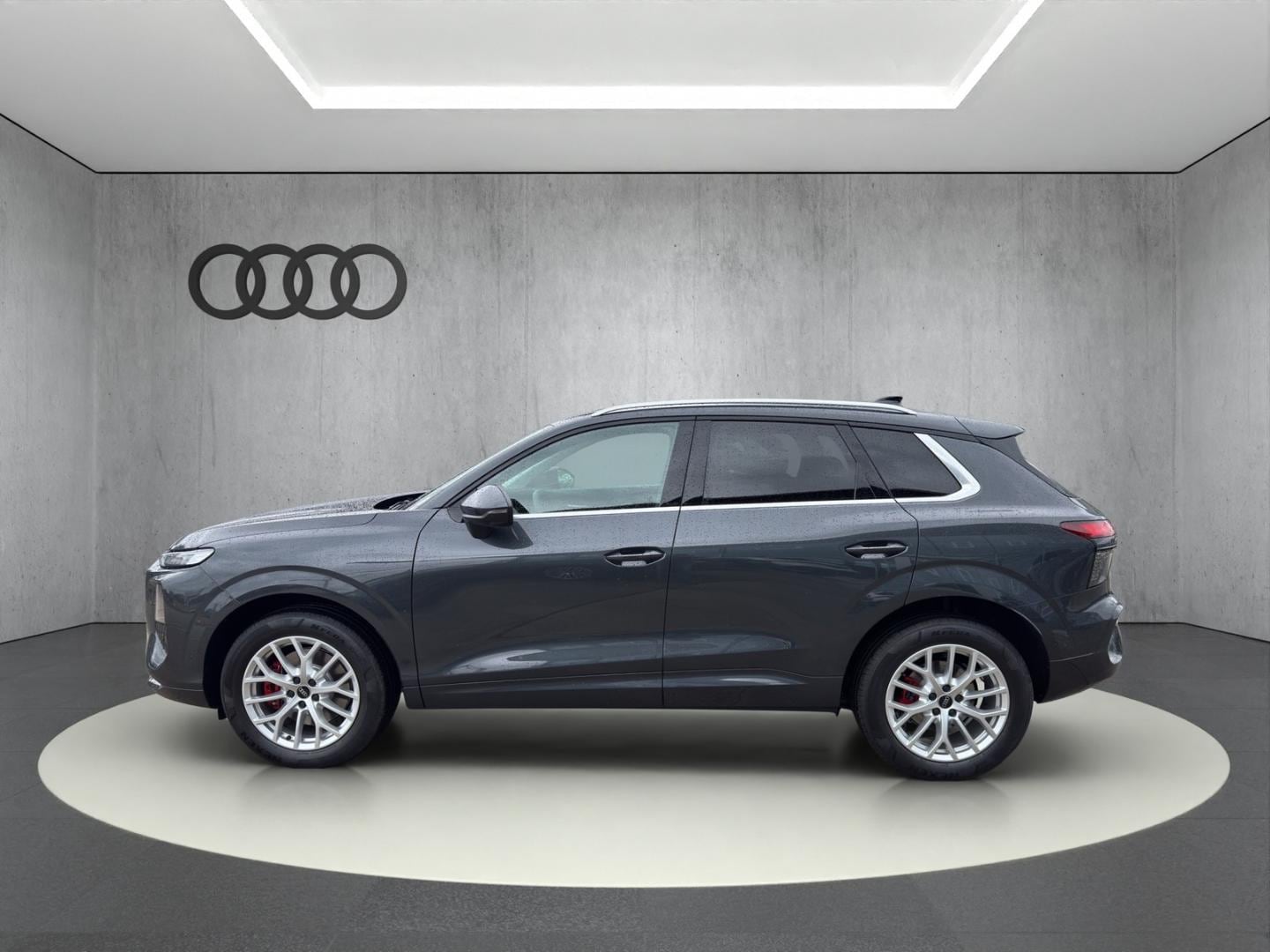 Bild über Audi Q3 SUV TFSI quattro 150 kW S tronic - für weitere Informationen kontaktieren Sie den Audi Partner