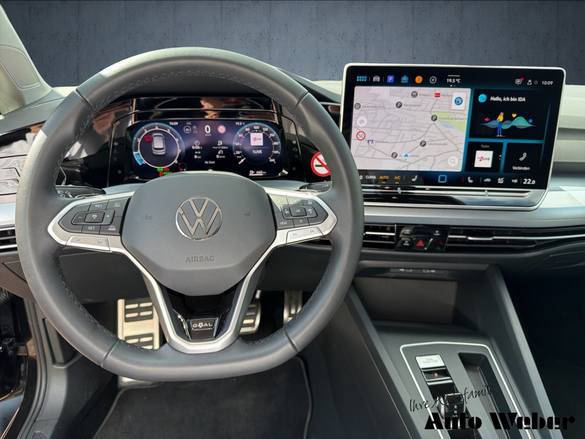 Volkswagen Golf Life