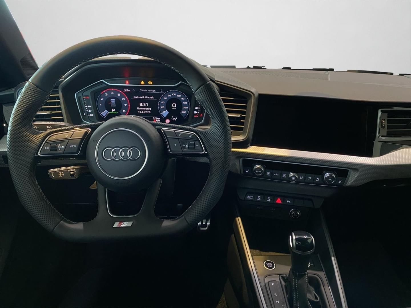 Bild über Audi A1 Sportback S line 30 TFSI S tronic - für weitere Informationen kontaktieren Sie den Audi Partner