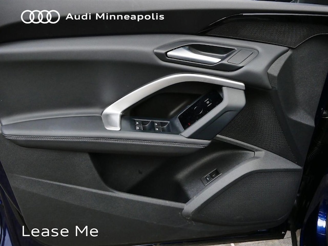 2025 Audi New Q5 Premium - Photo 12