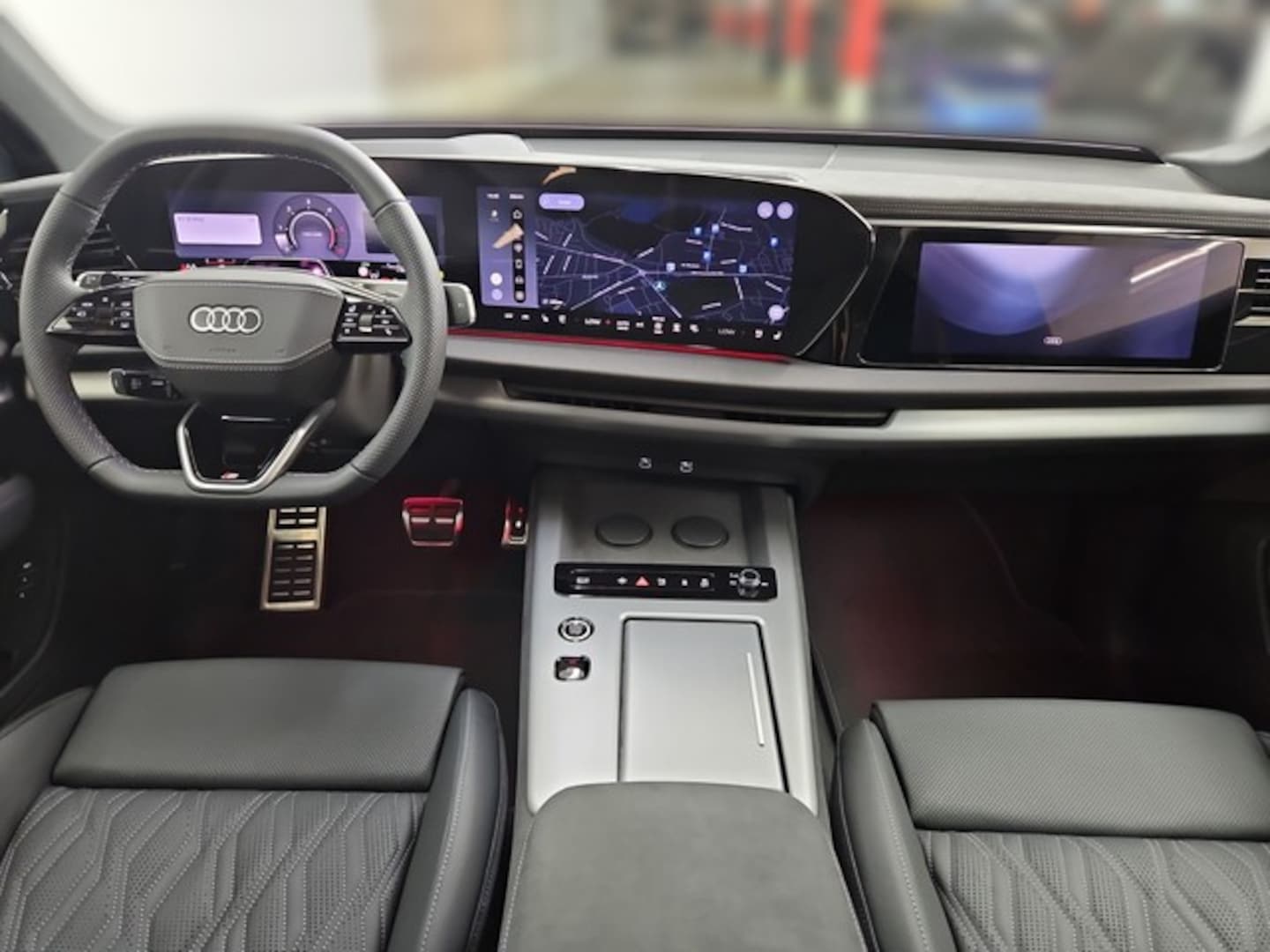 Bild über Audi Q7 SUV TDI quattro 220 kW tiptronic - für weitere Informationen kontaktieren Sie den Audi Partner