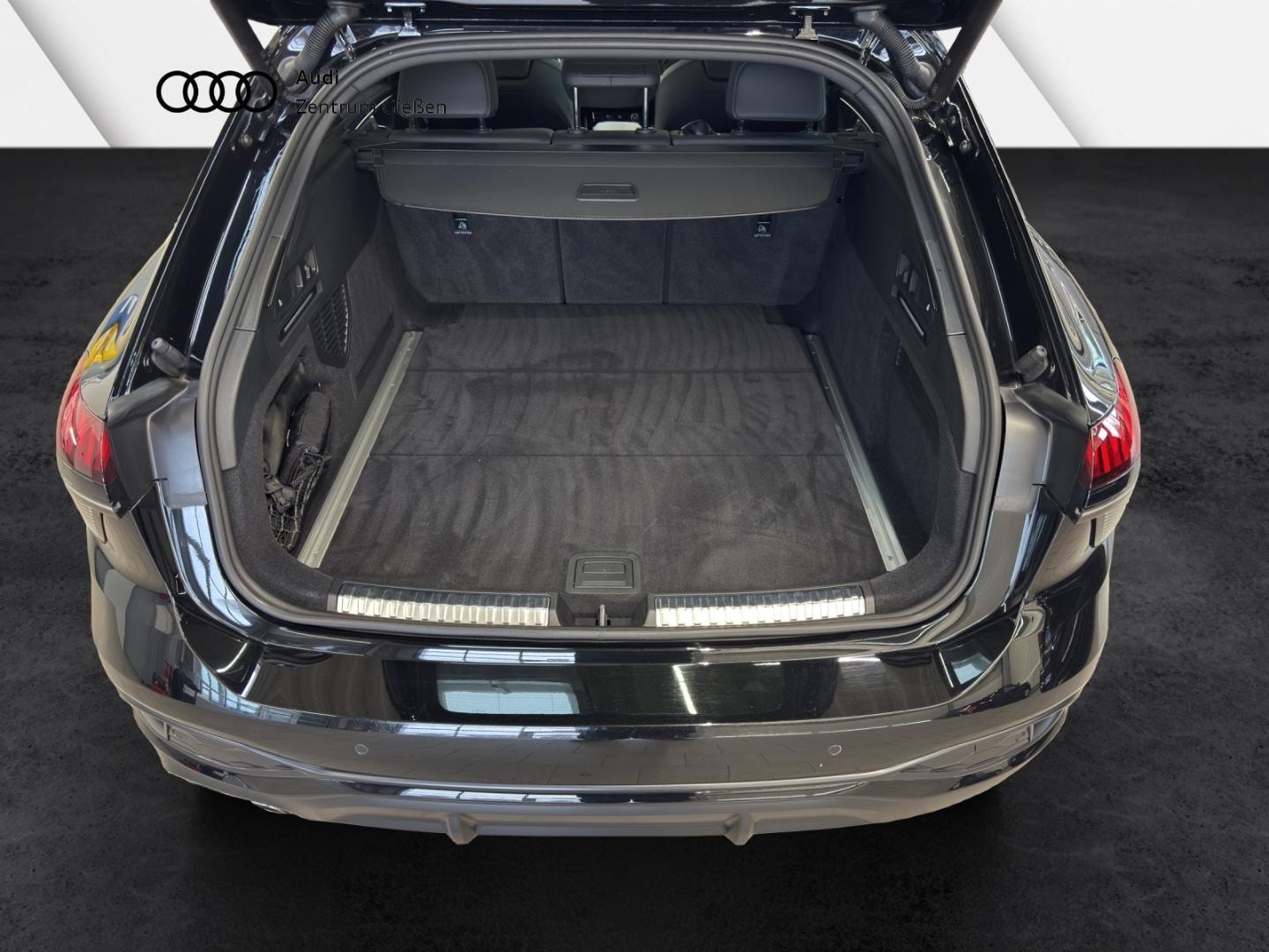 Bild über Audi A6 Avant TDI 150 kW S tronic - für weitere Informationen kontaktieren Sie den Audi Partner