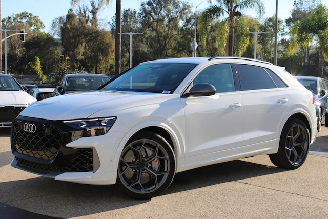Photo of 2027 Audi RS Q8 SUV performance