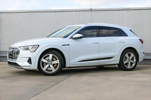 2019 Audi e-tron Premium Plus