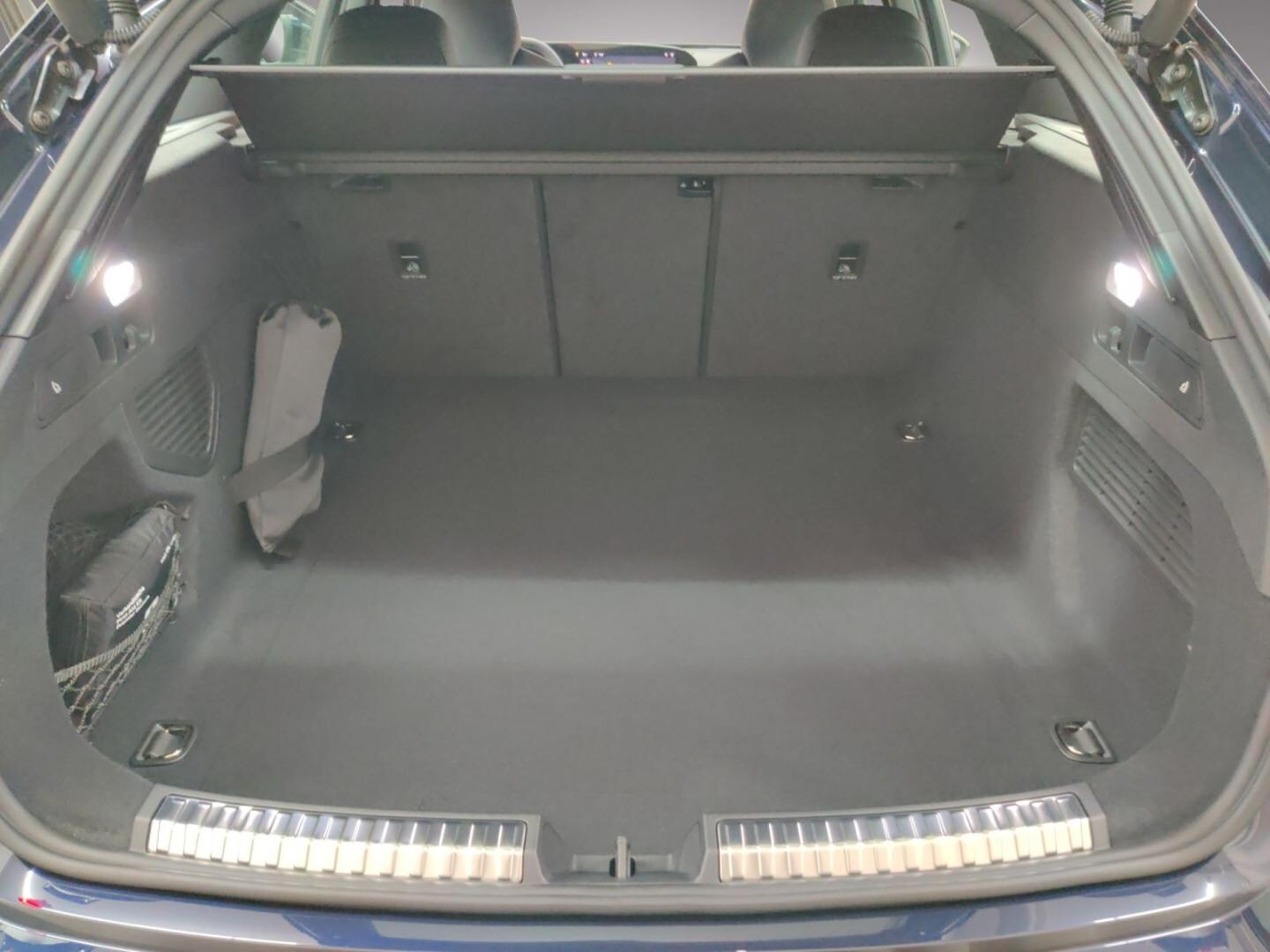 Bild über Audi A5 Avant TDI 150 kW S tronic - für weitere Informationen kontaktieren Sie den Audi Partner