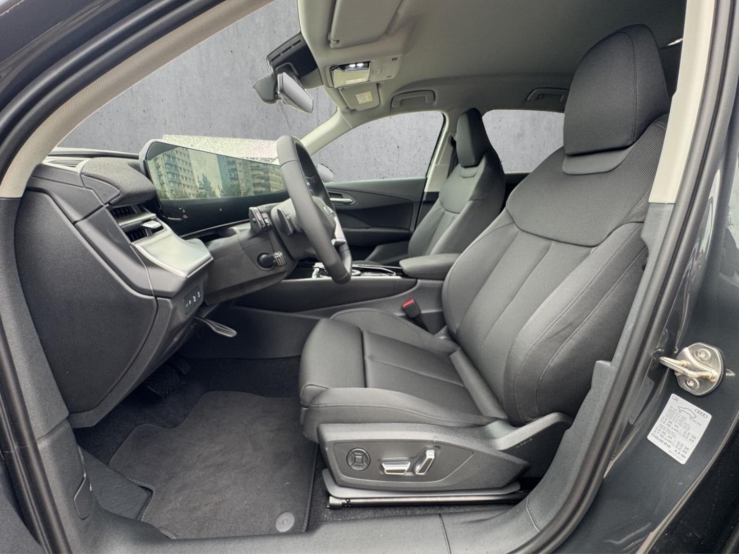 Bild über Audi Q3 SUV TFSI quattro 150 kW S tronic - für weitere Informationen kontaktieren Sie den Audi Partner