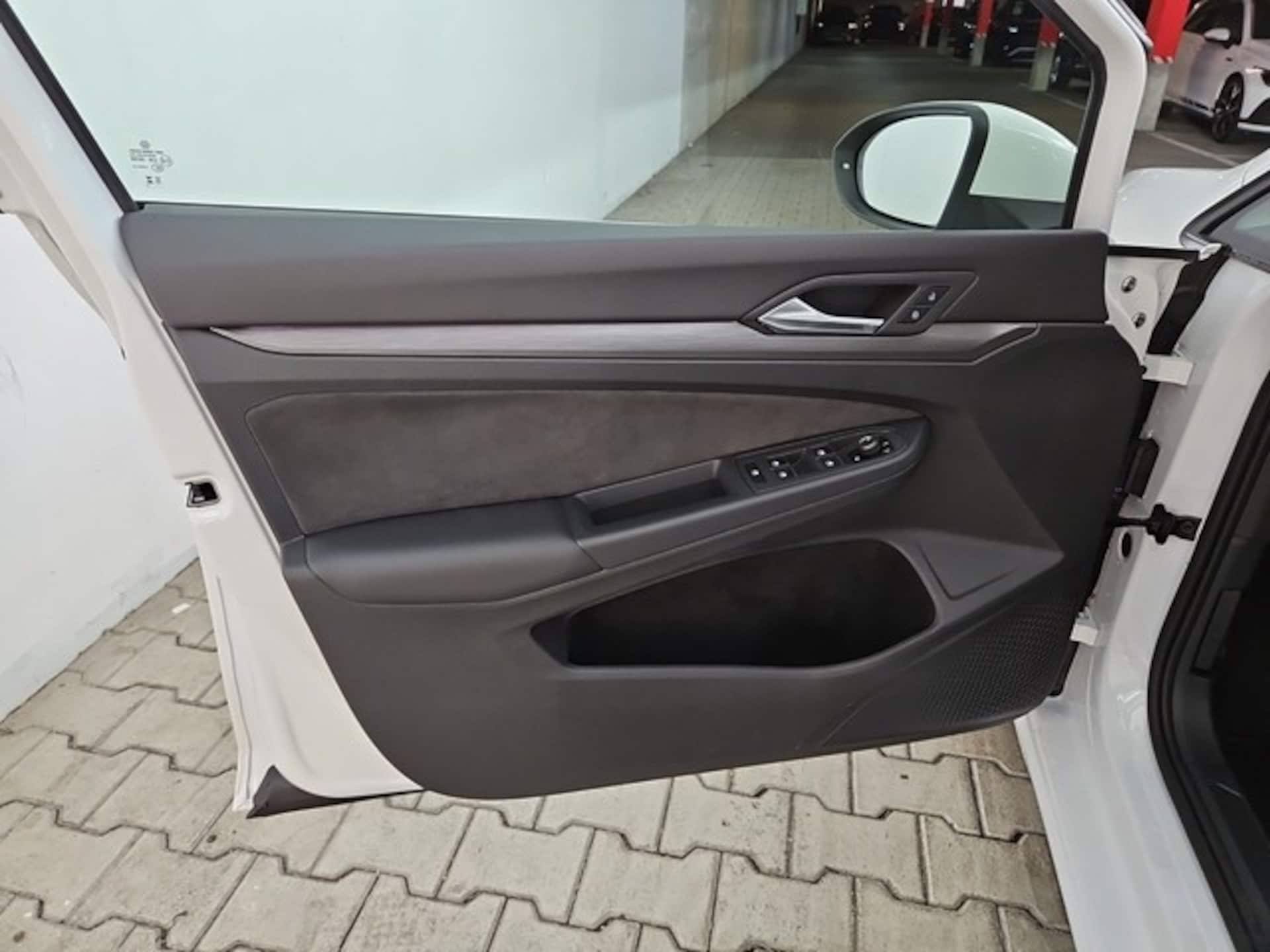 Volkswagen Golf Variant Style