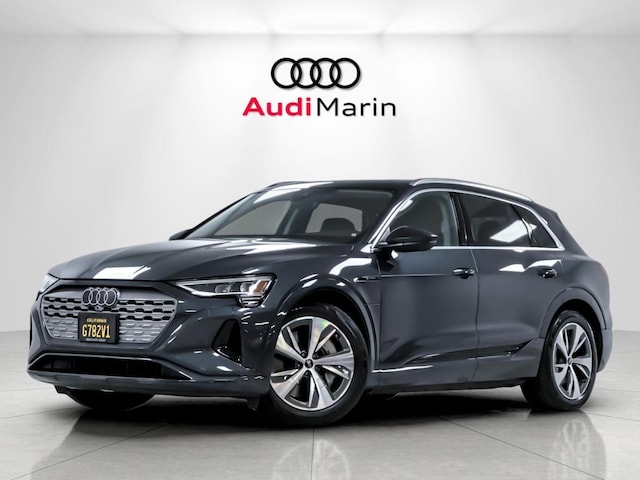 Photo of 2024 Audi Q8 e-tron 