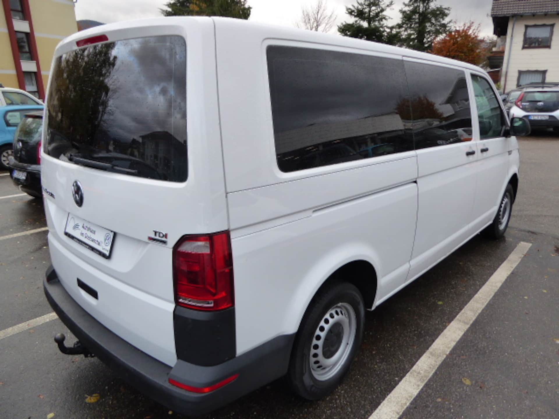 Volkswagen T6 Transporter Kombi langer Radstand