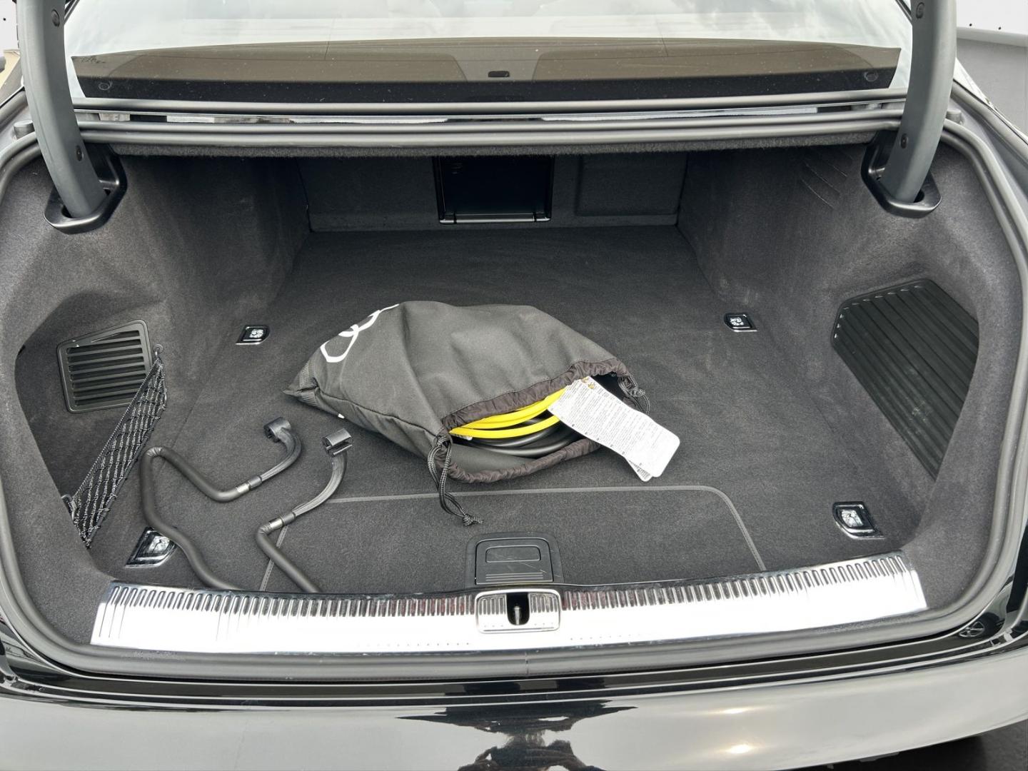 Image about Audi A8 L TFSI e 60 TFSI e quattro tiptronic