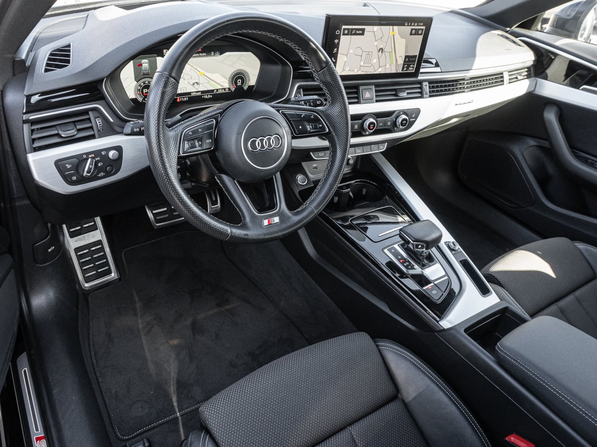 Audi A4 Avant S line