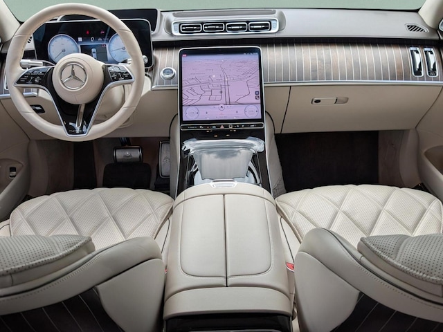 2022 Mercedes-Benz